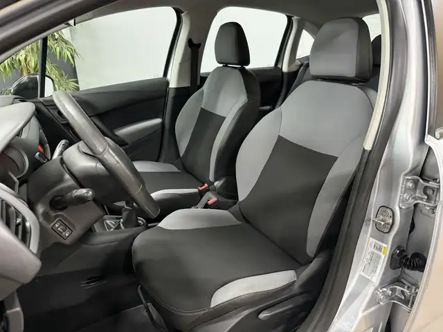 Citroen C3 view 11