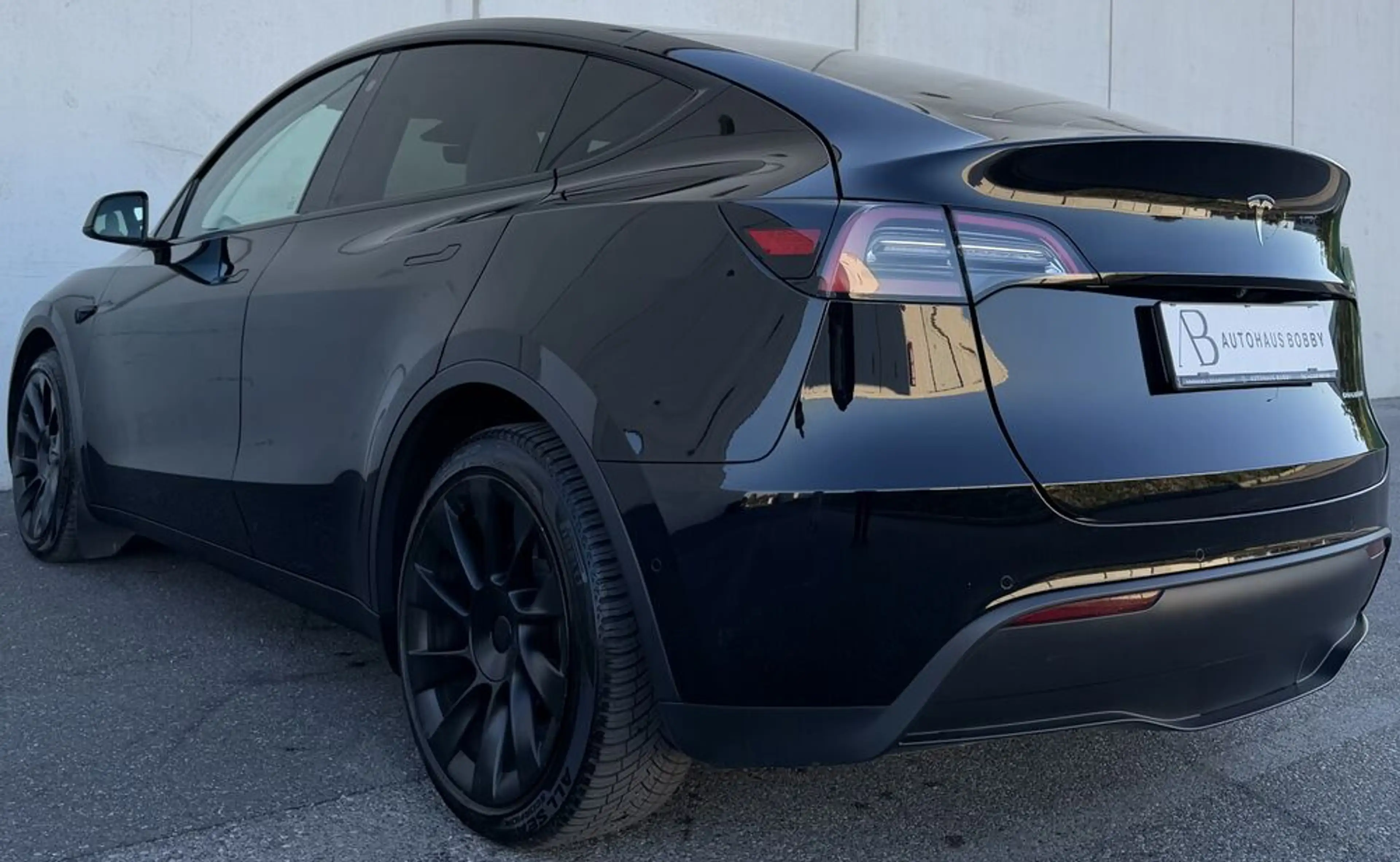 Tesla Model Y Maximale Reichweite Dual AWD 2.Besitz — photo 7