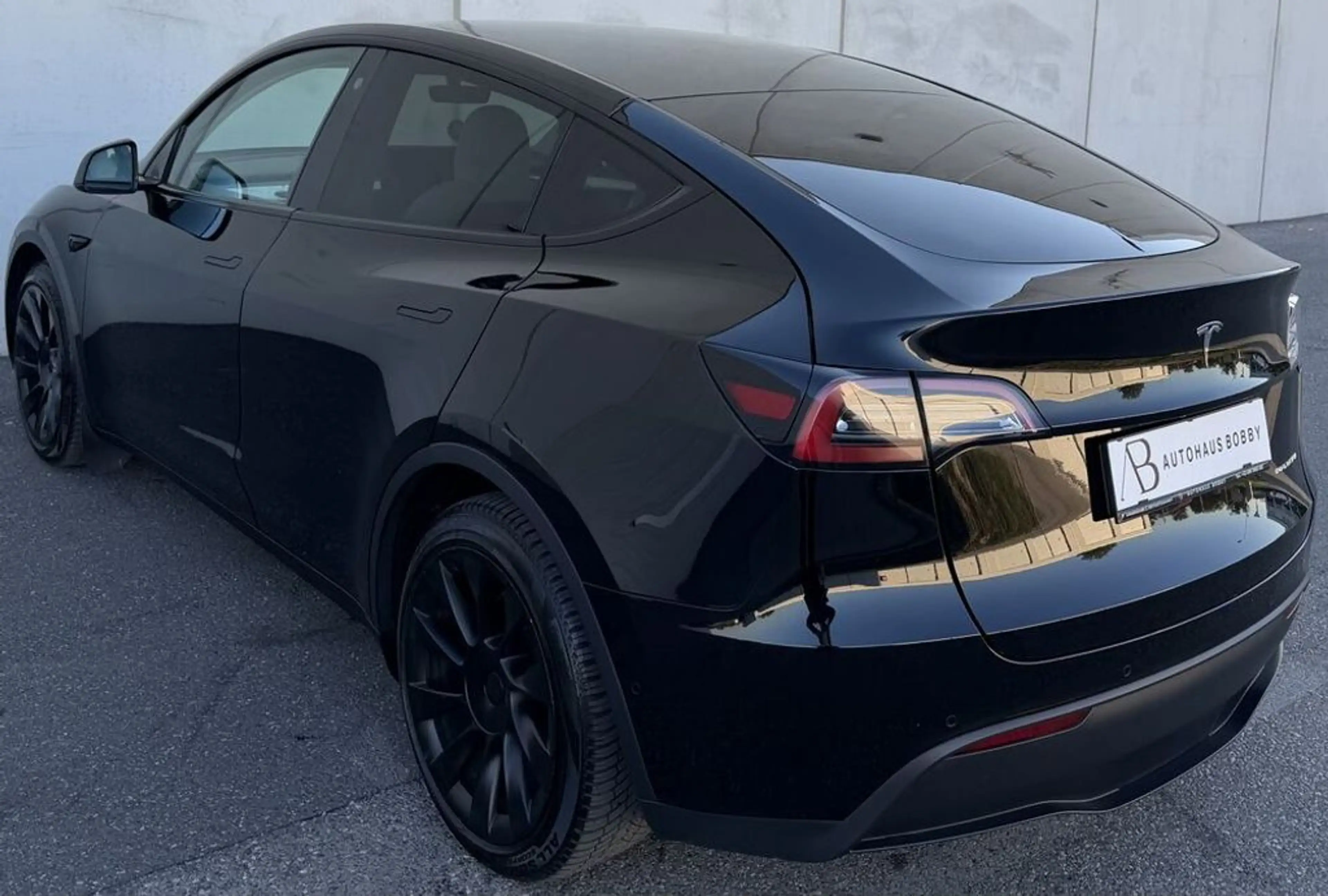 Tesla Model Y Maximale Reichweite Dual AWD 2.Besitz — photo 8