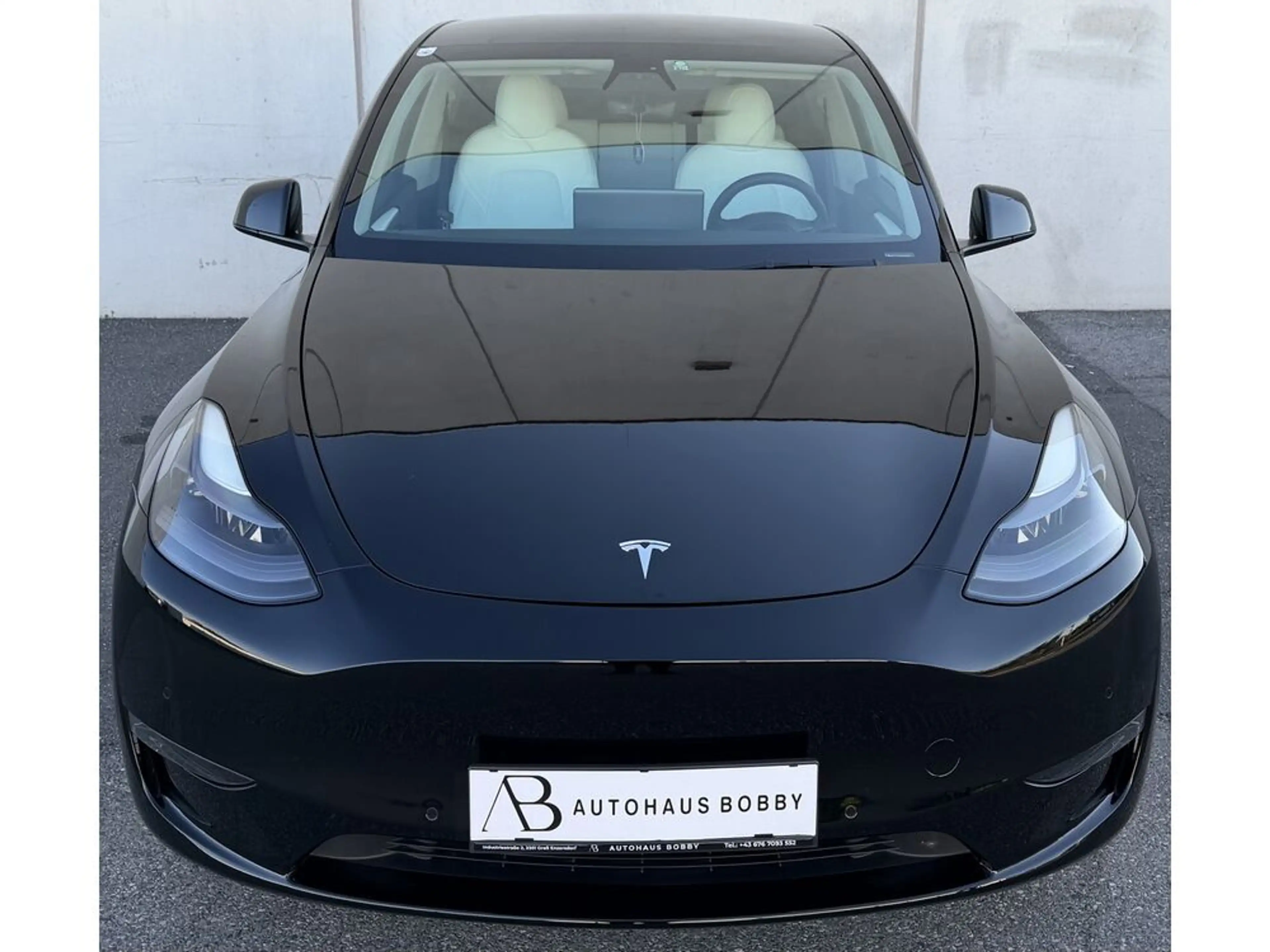 Tesla Model Y Maximale Reichweite Dual AWD 2.Besitz — photo 4