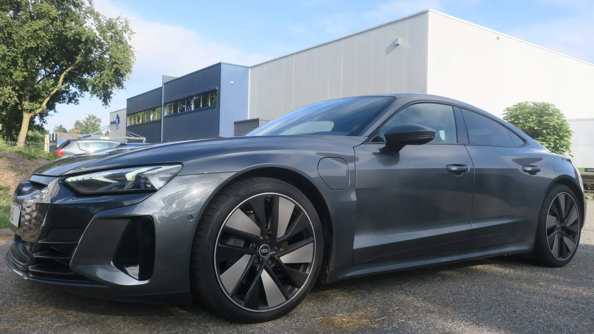 Audi e-tron GT e-tron GT quattro RS "Netto 45500 euro " Серый - 1
