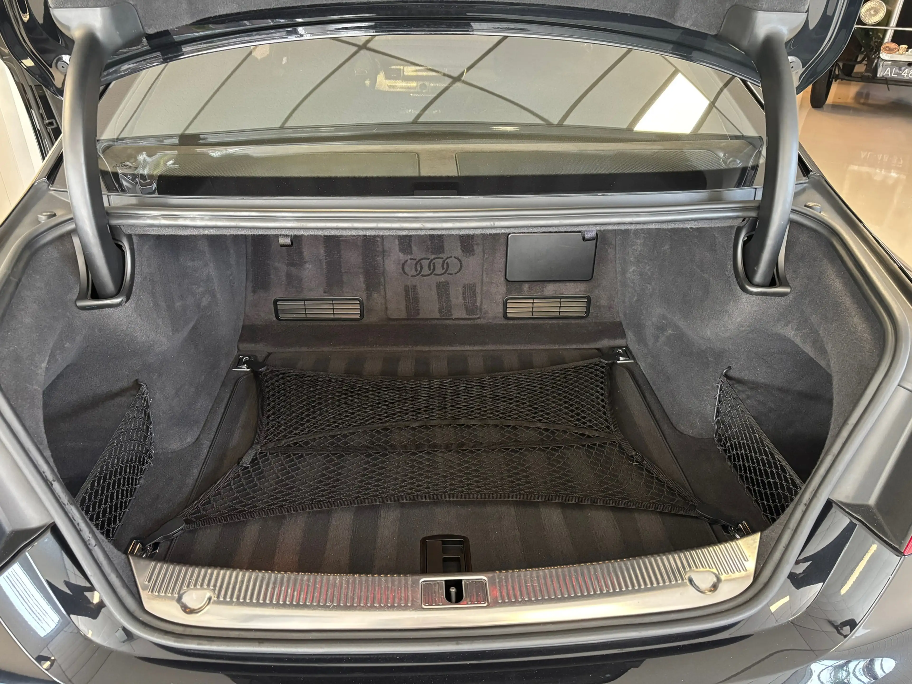 Audi A8 4.0 TFSI S8 quattro Pro Line+, ORIG NEDERLANDS, NA — photo 11