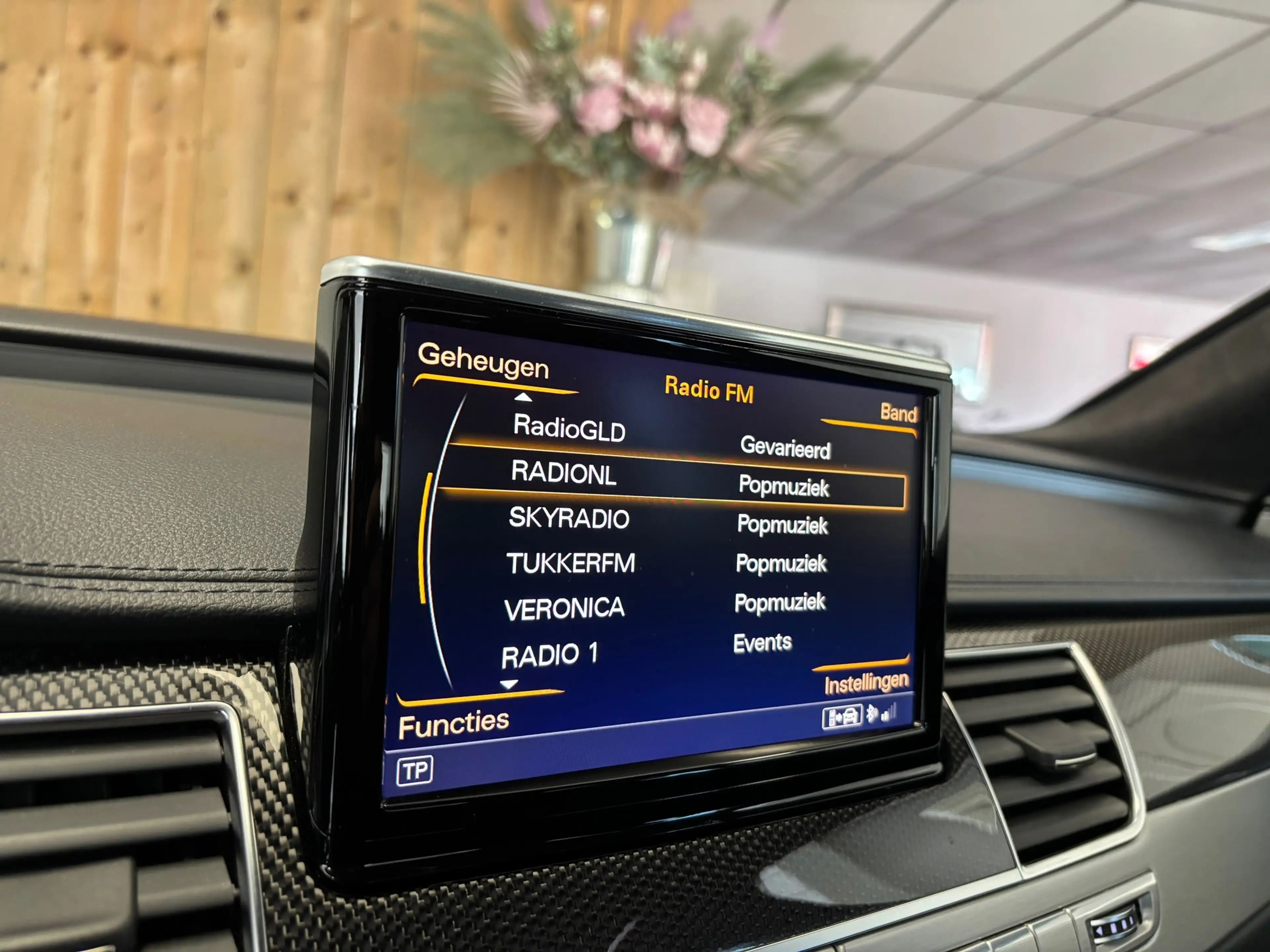 Audi A8 4.0 TFSI S8 quattro Pro Line+, ORIG NEDERLANDS, NA — photo 14