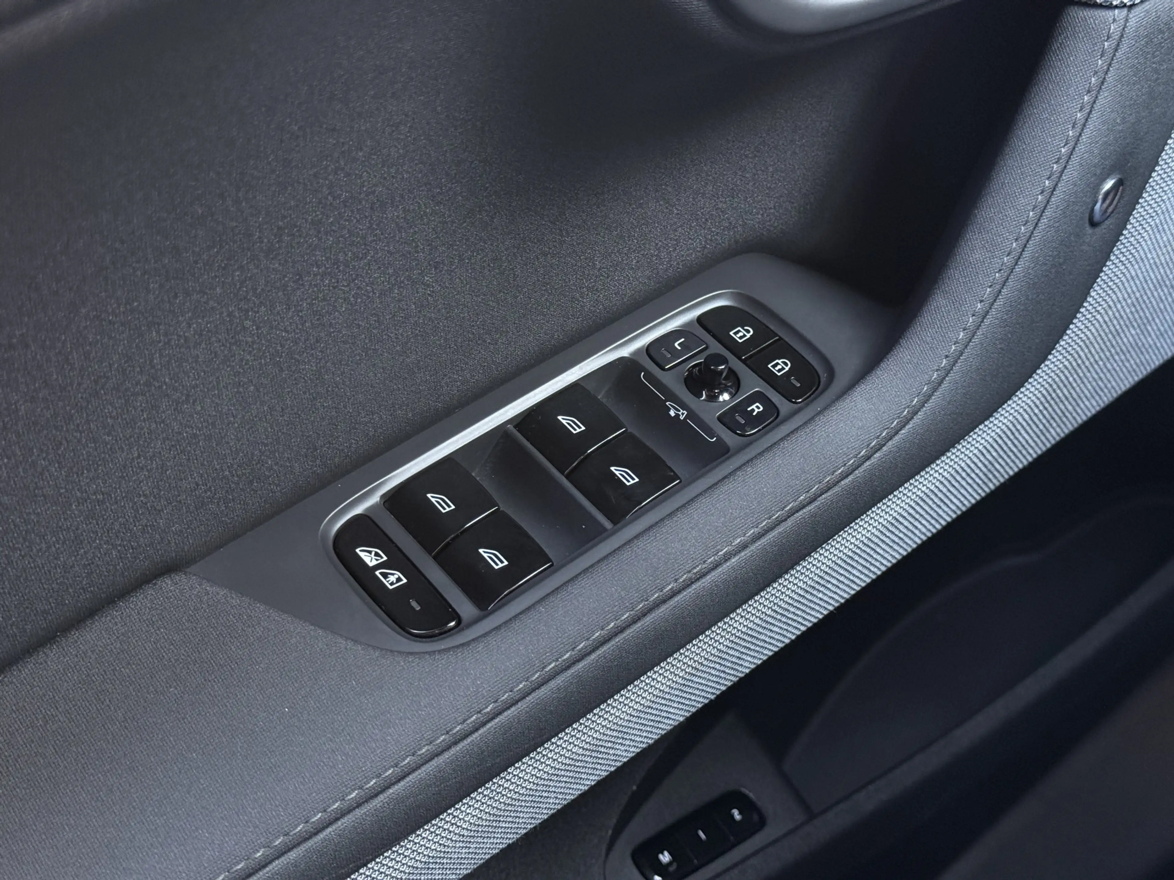 Polestar 2 Standard Range Single Motor 63kWh Mem. Stoel / Cam — photo 45