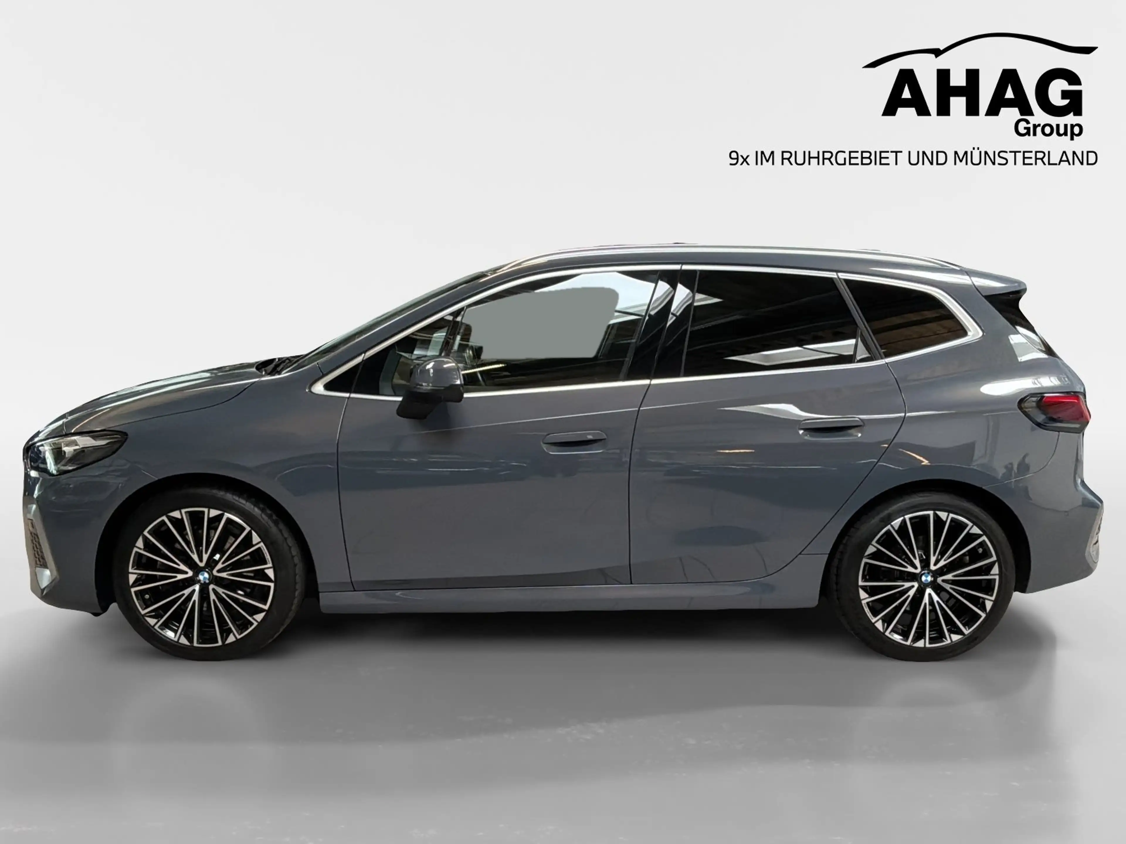 BMW 223 d xDrive — photo 6