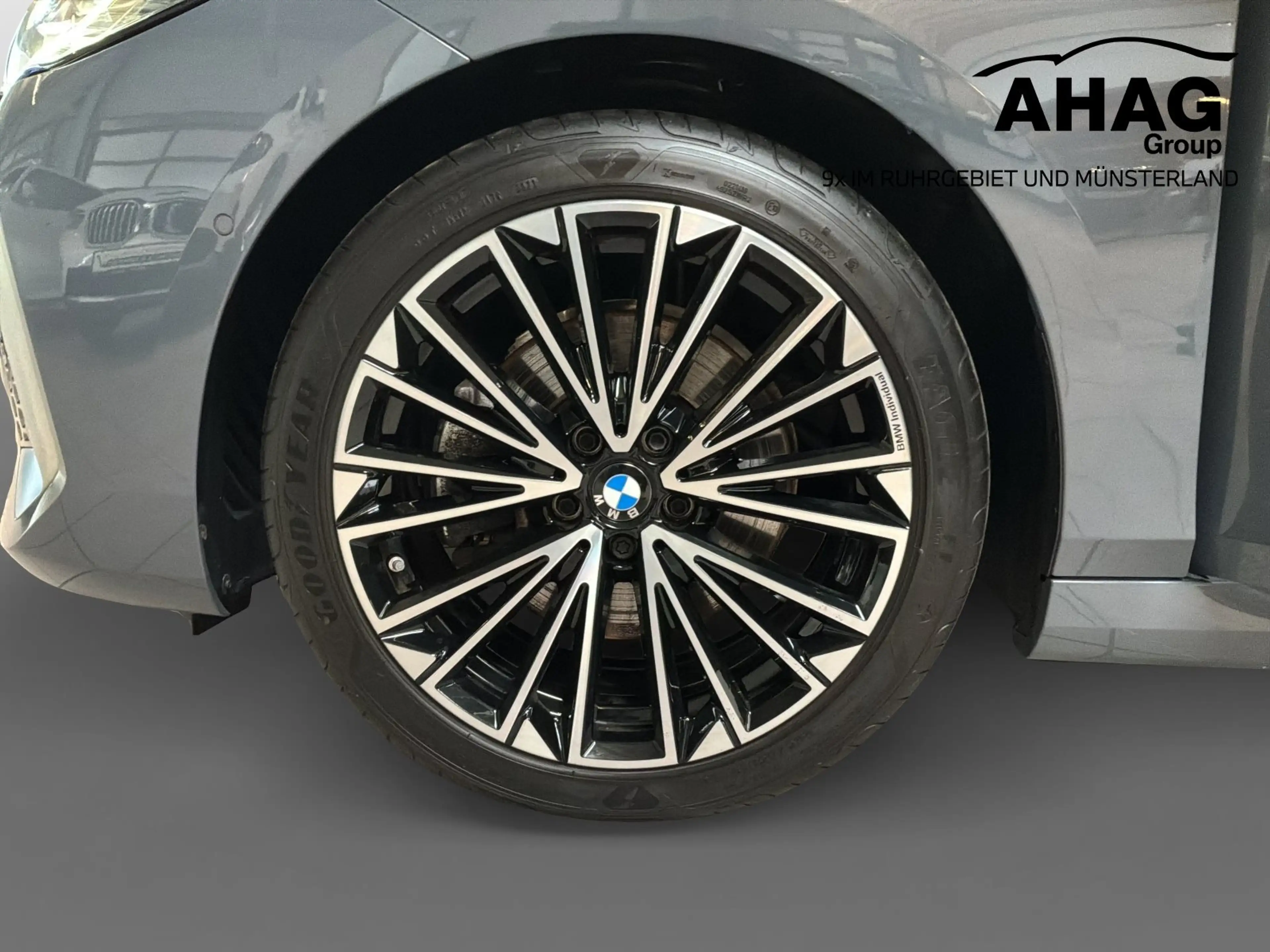 BMW 223 d xDrive — photo 12