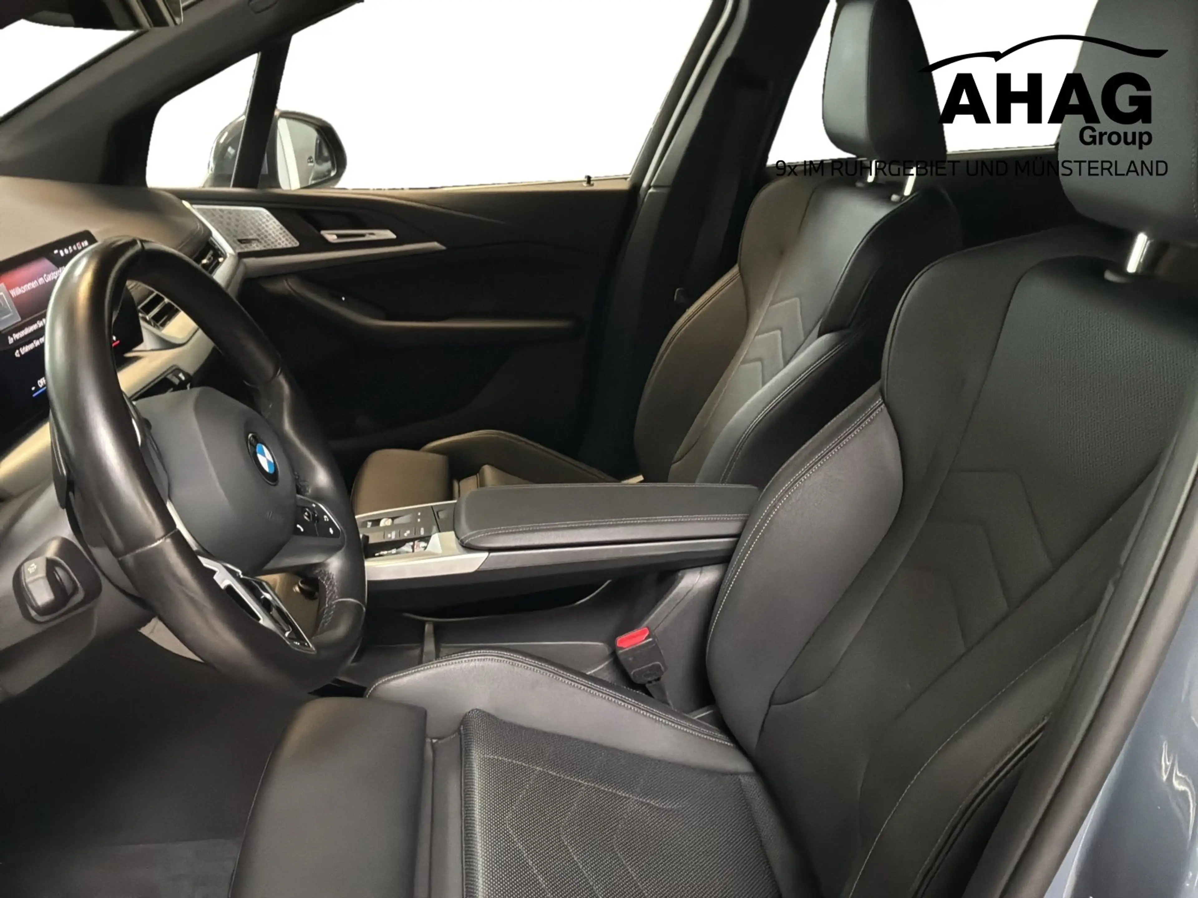 BMW 223 d xDrive — photo 7