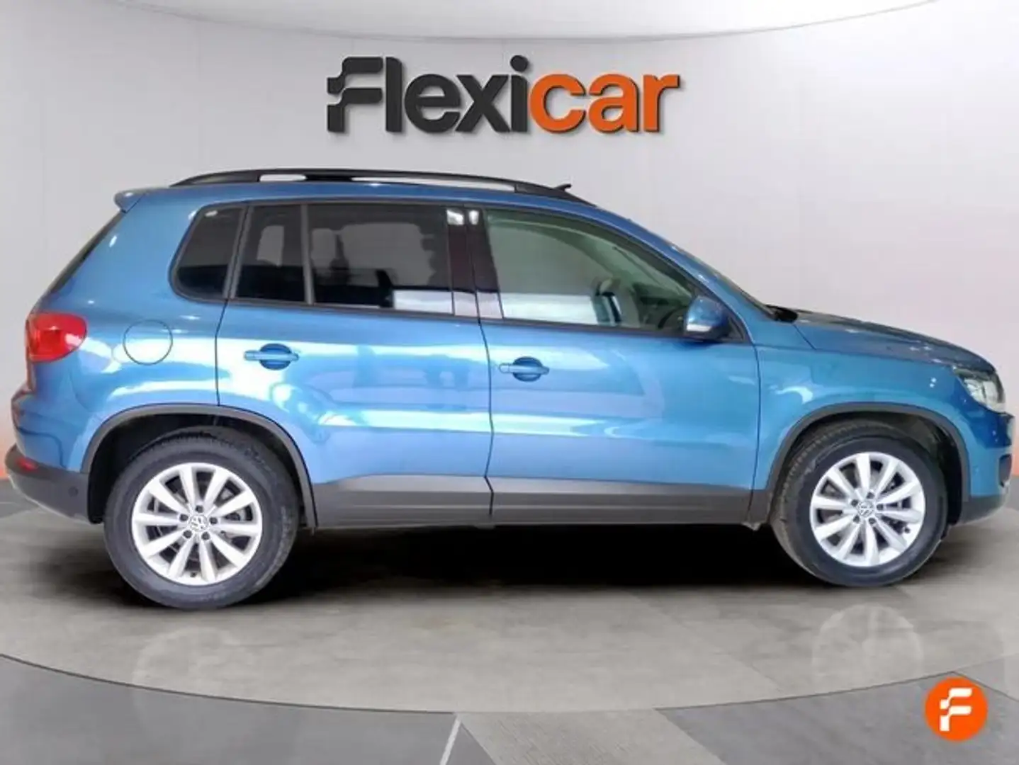 Volkswagen Tiguan 2.0 TDI 110cv 4x2 T1 BlueMotion Tech Azul - 2