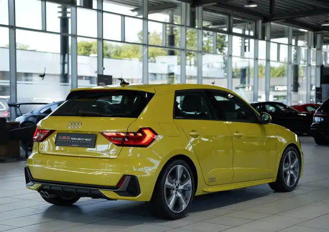 Audi A1 view 6