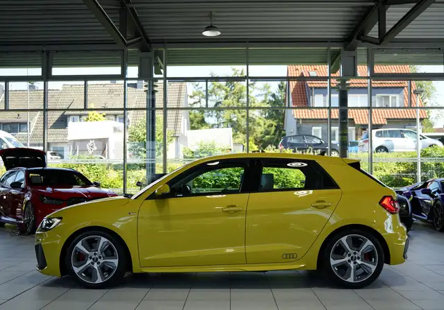 Audi A1 view 9