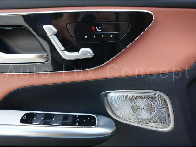 Mercedes-Benz GLC view 13