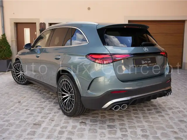 Mercedes-Benz GLC view 4