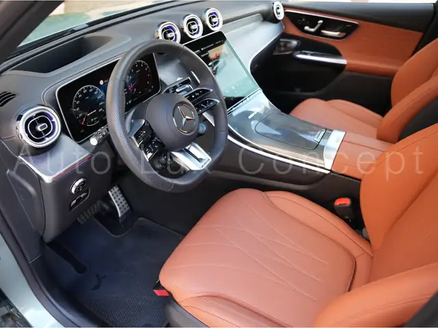 Mercedes-Benz GLC view 5