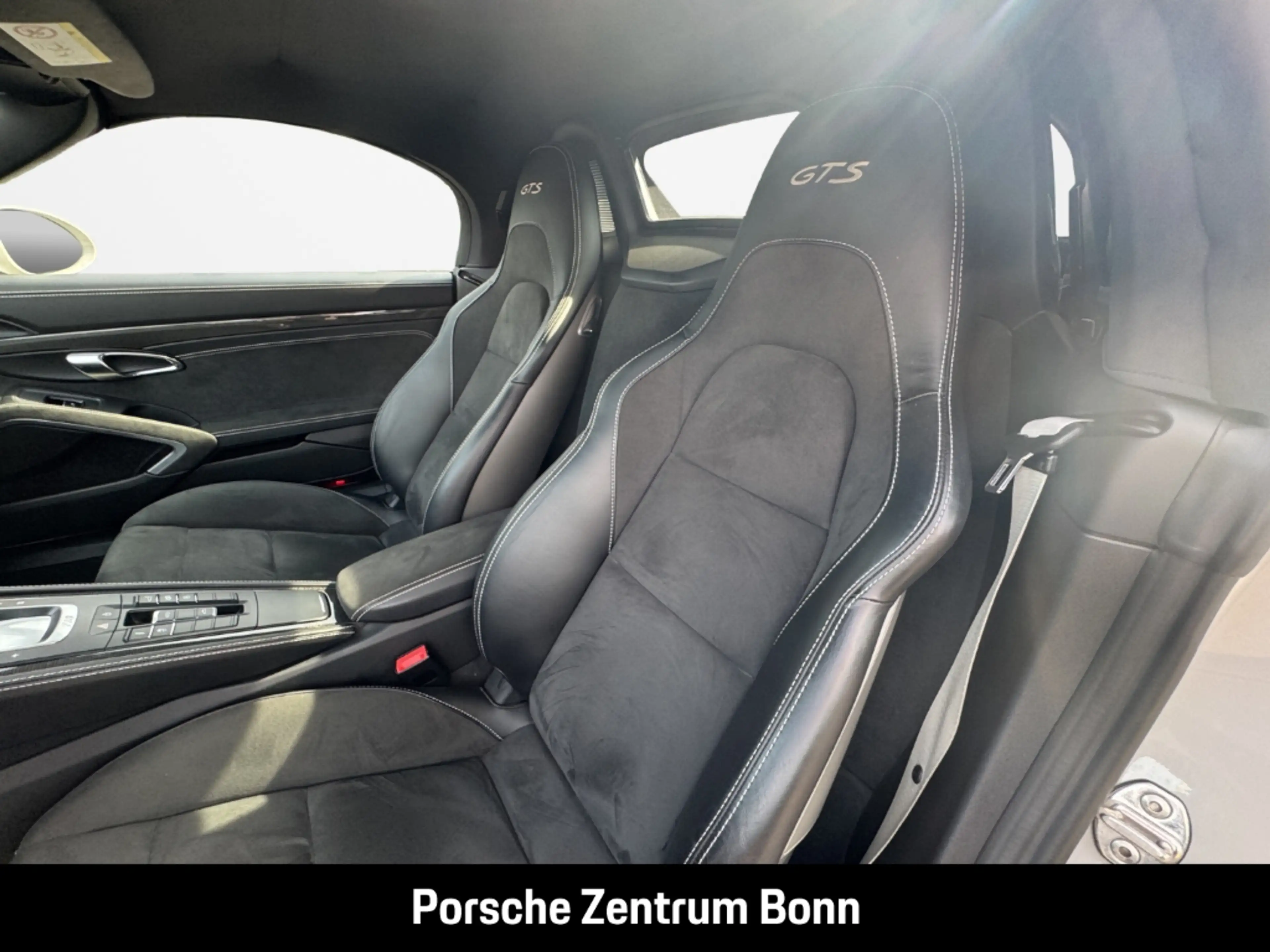 Porsche Boxster 718 GTS 4.0 Rückfahrkamera Sportabgas LED — photo 13