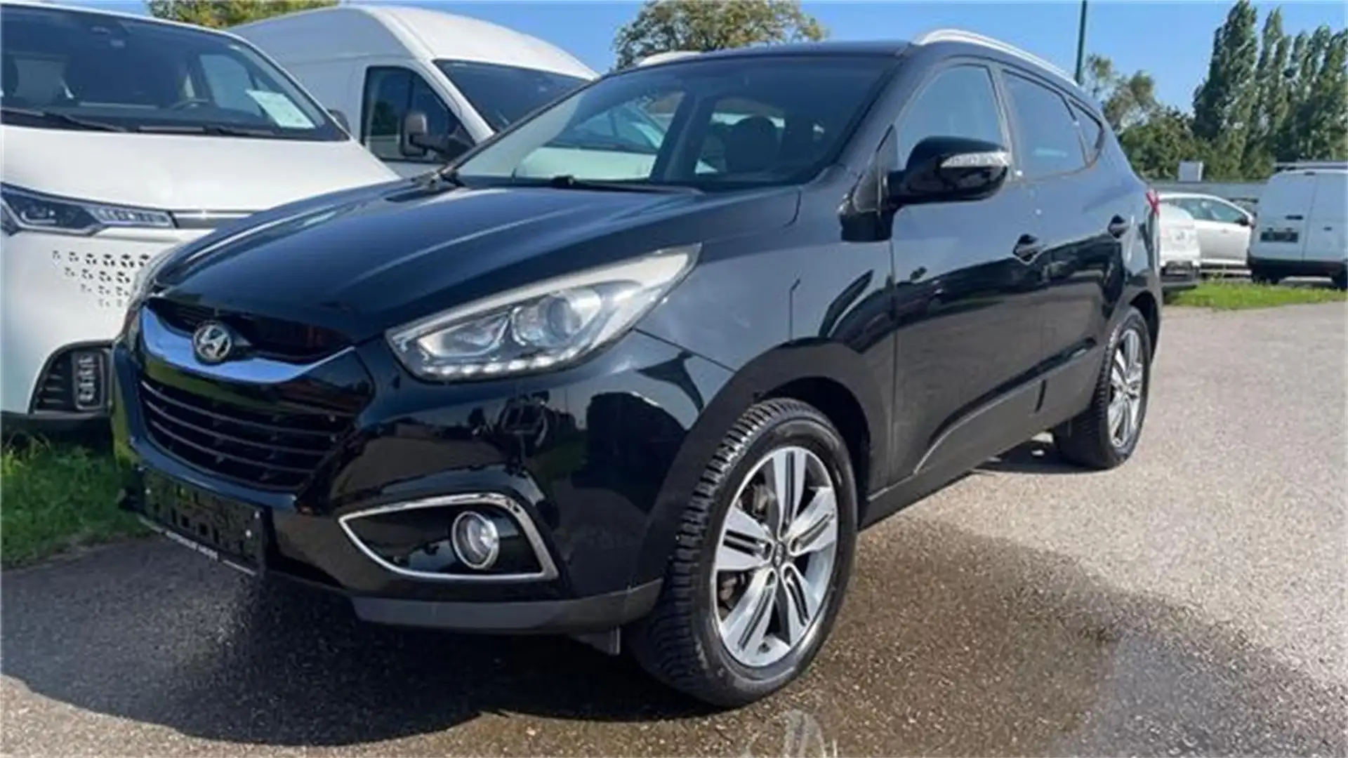 Hyundai iX35 2,0 CRDi GO Plus Schwarz - 1