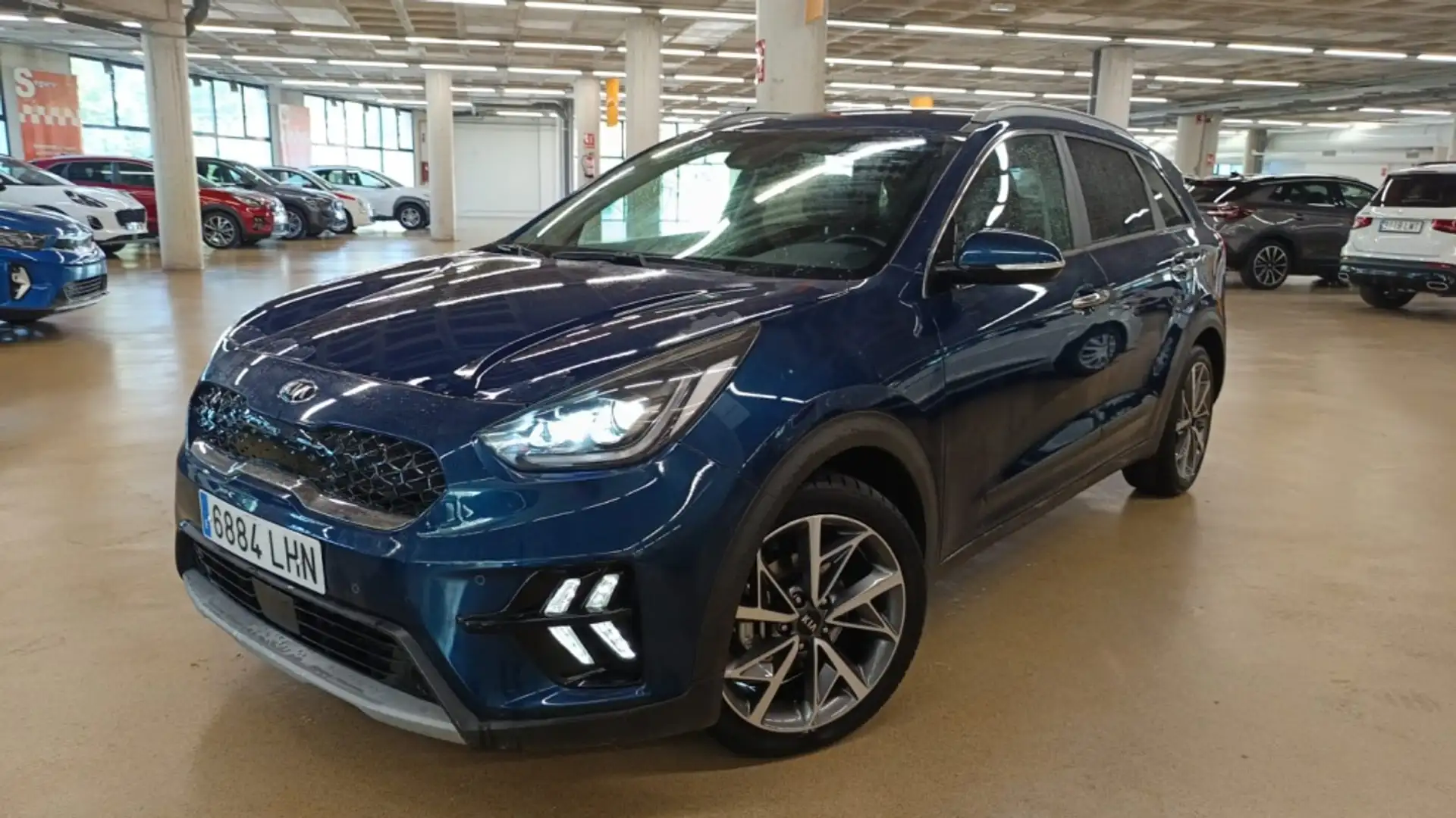 Kia XCeed 1.6 HEV EMOTION Azul - 1