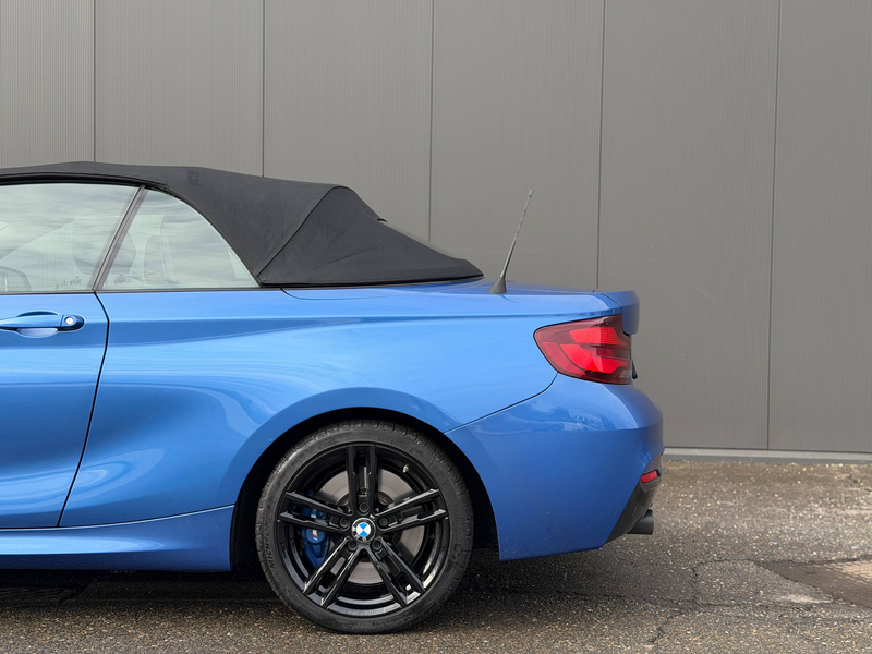 BMW 240 i Cabrio xDrive 340cv - Navi Pro - Harman - Camera — photo 10