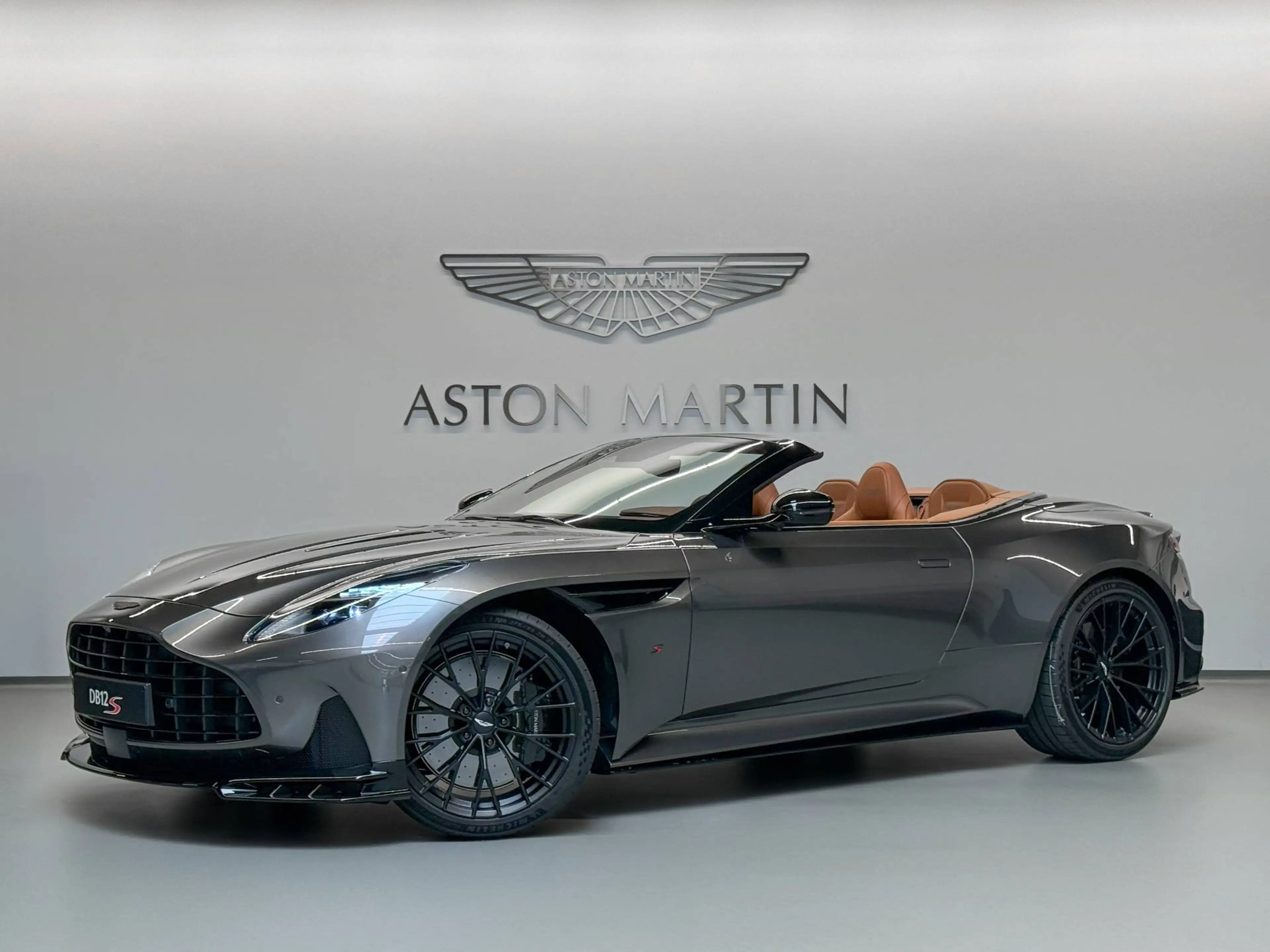Aston Martin DB12 S Volante | Q Interior — photo 2