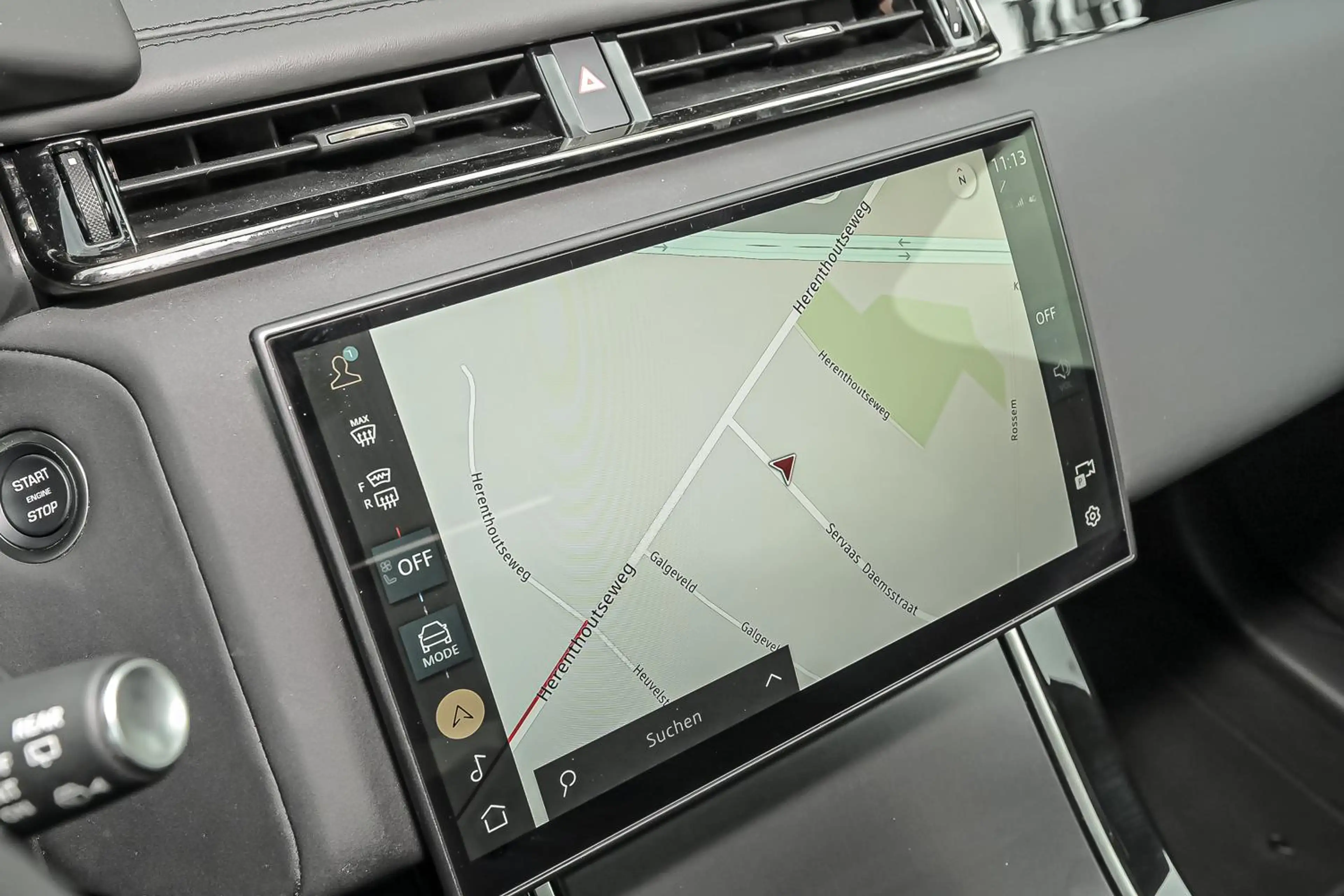 Land Rover Range Rover Velar P400e Dynamic SE — photo 11