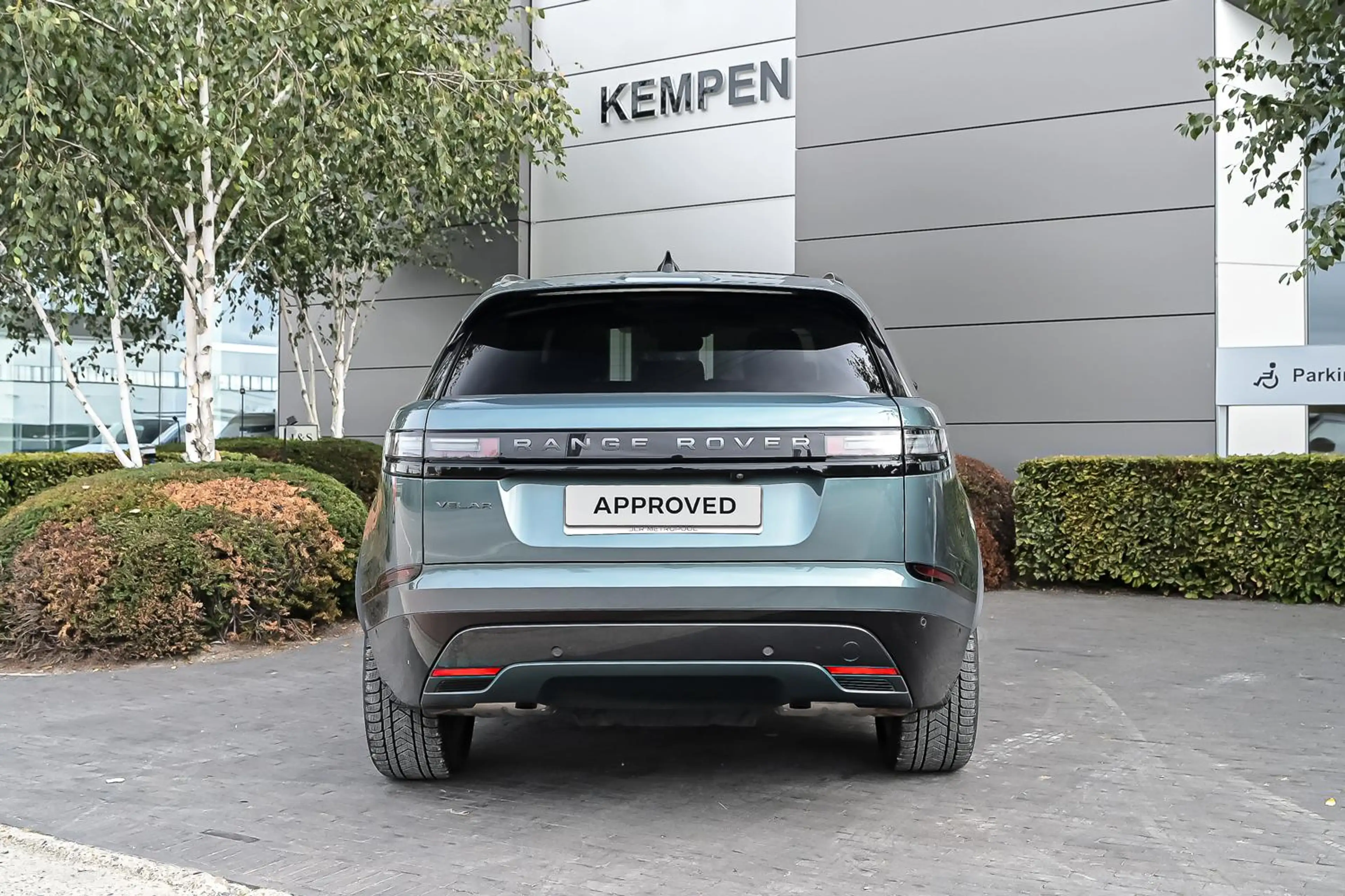 Land Rover Range Rover Velar P400e Dynamic SE — photo 4