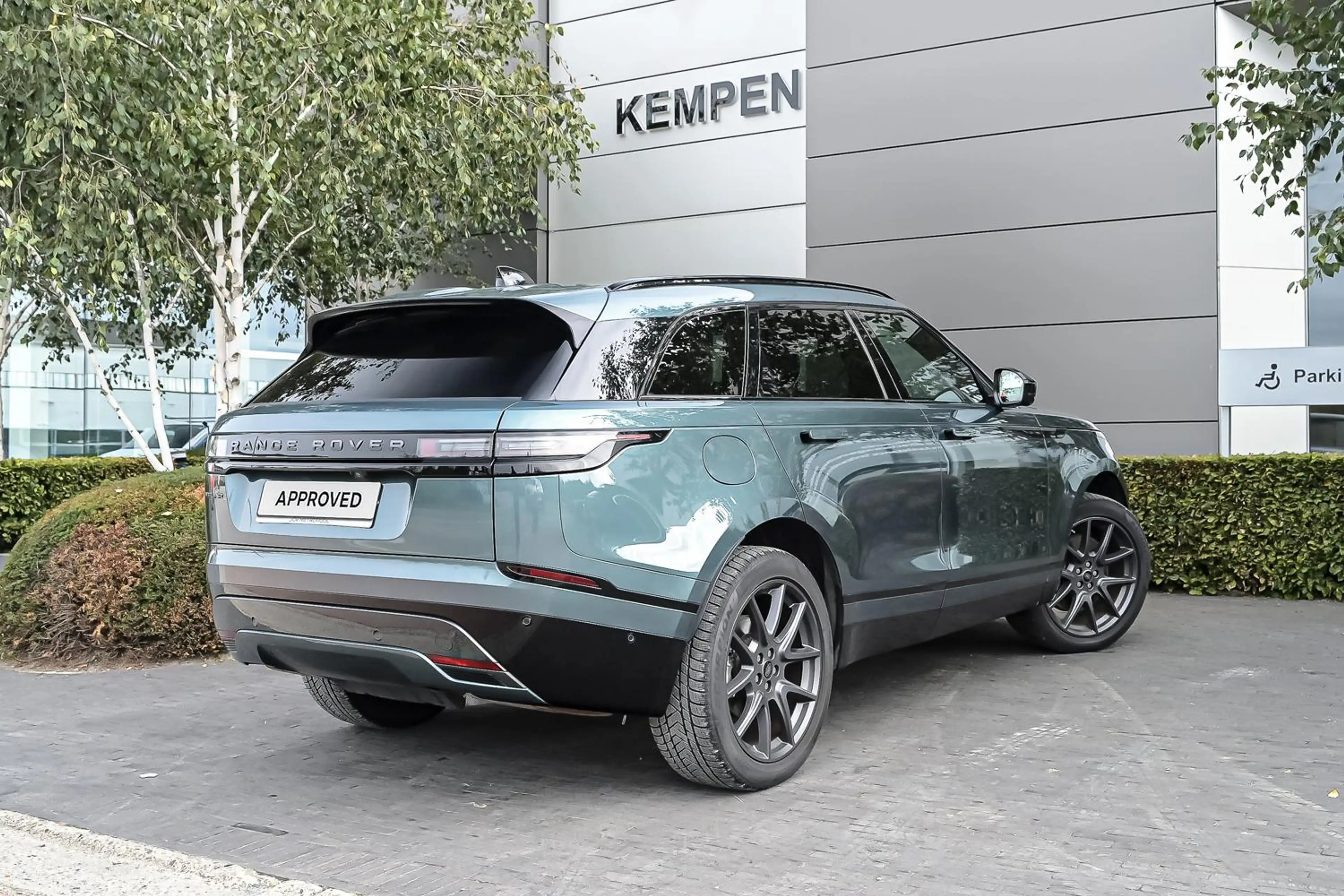 Land Rover Range Rover Velar P400e Dynamic SE — photo 5