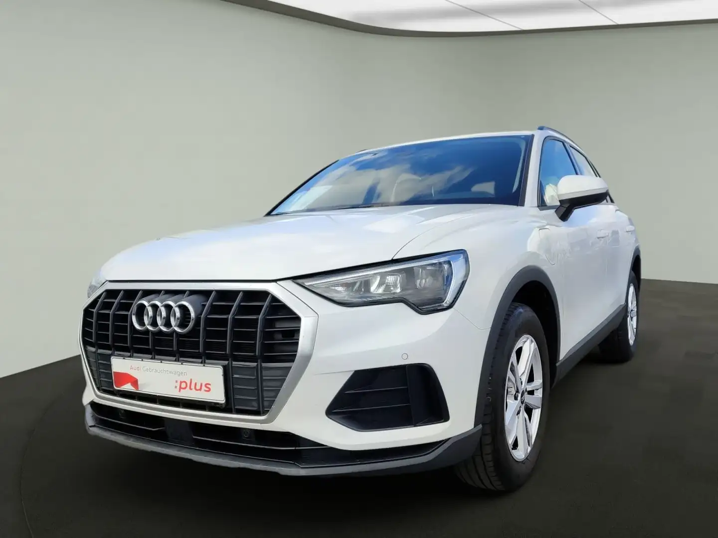 Audi Q3 45 e*Navi*Alu*PDC*Virtual Cockpit*Audi Weiß - 2