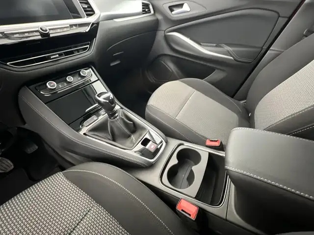 Opel Grandland view 14