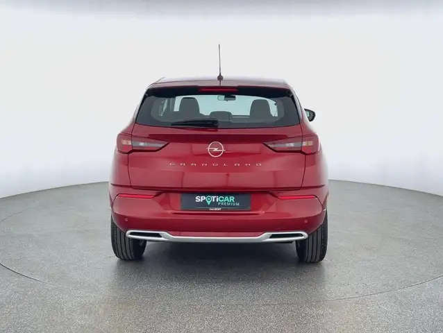 Opel Grandland view 4
