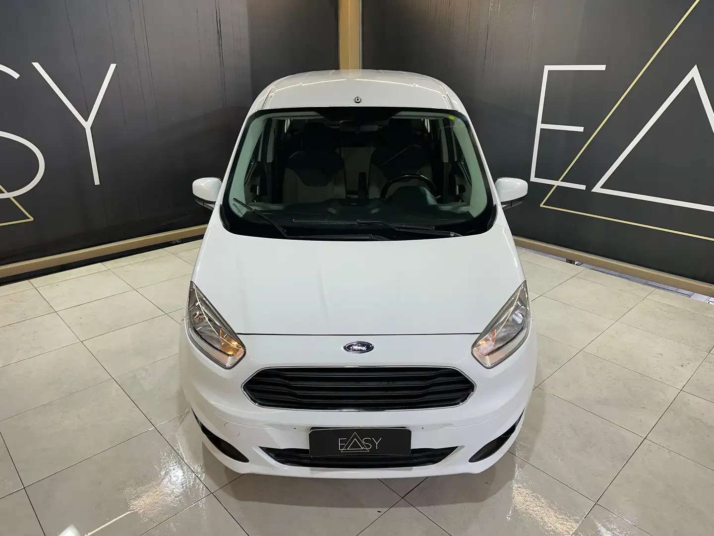 Ford Tourneo Courier 1.5 TDCI 75 CV Plus Bianco - 2