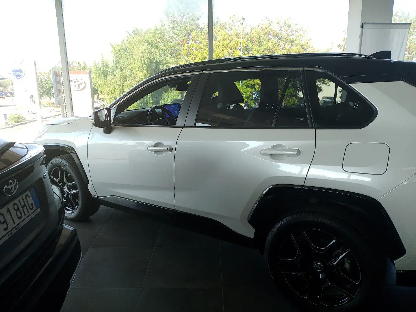Toyota RAV 4 5ª serie 2.5 HV (222CV) E-CVT AWD-i GR SPORT - 2