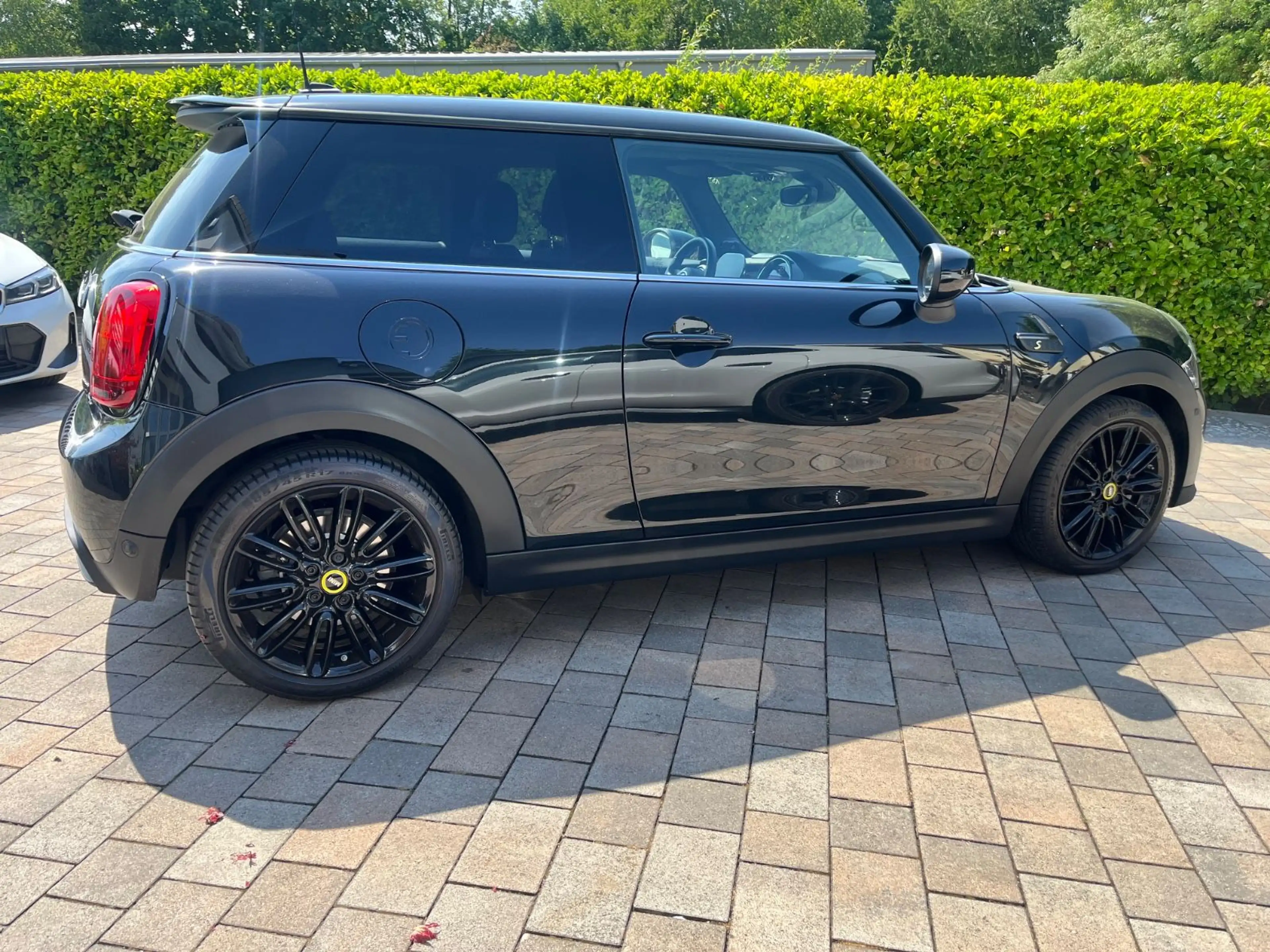 MINI Cooper SE Leder Pano HUD Navi LED KAM H/K 17'' — photo 5
