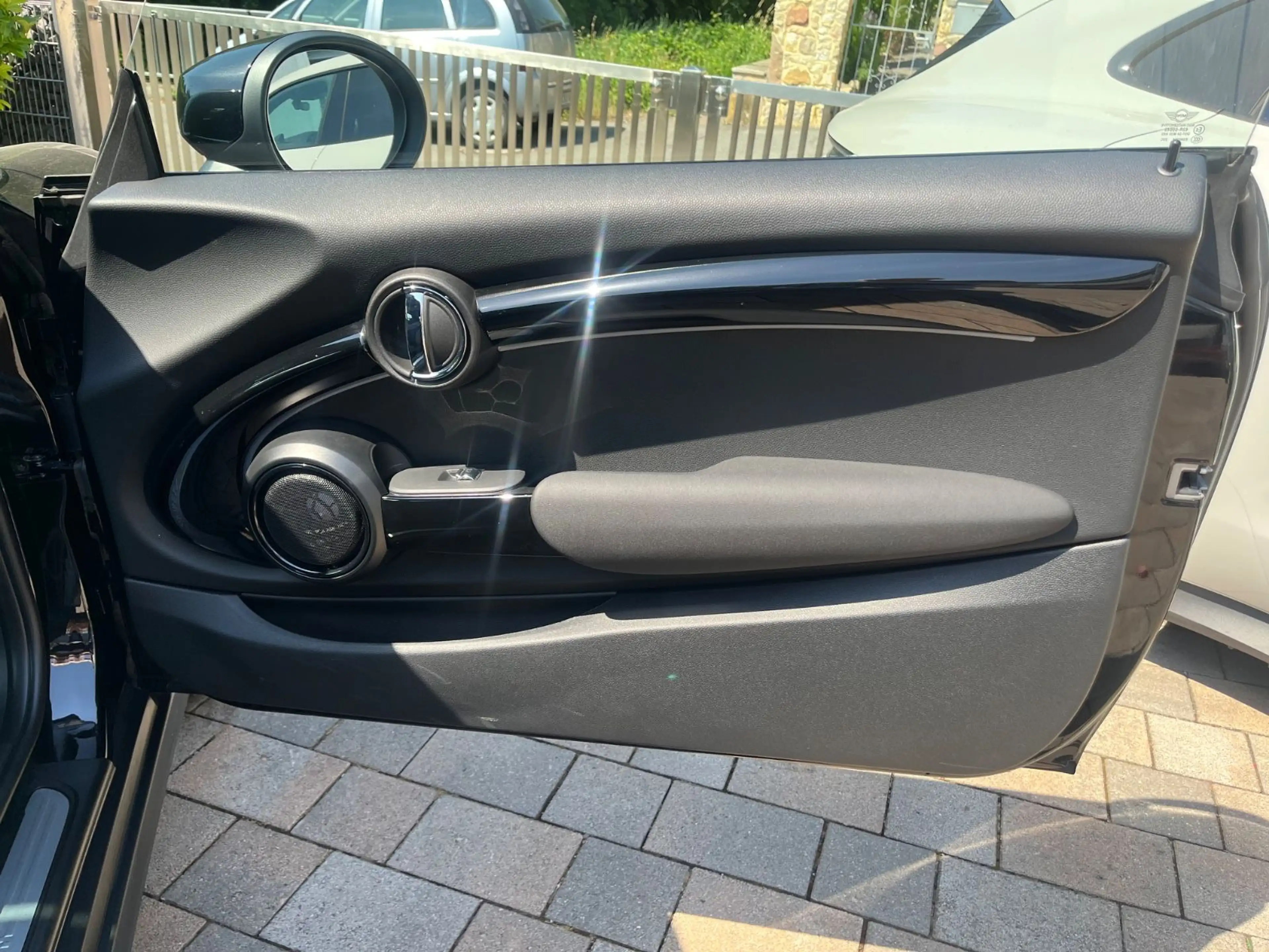 MINI Cooper SE Leder Pano HUD Navi LED KAM H/K 17'' — photo 16