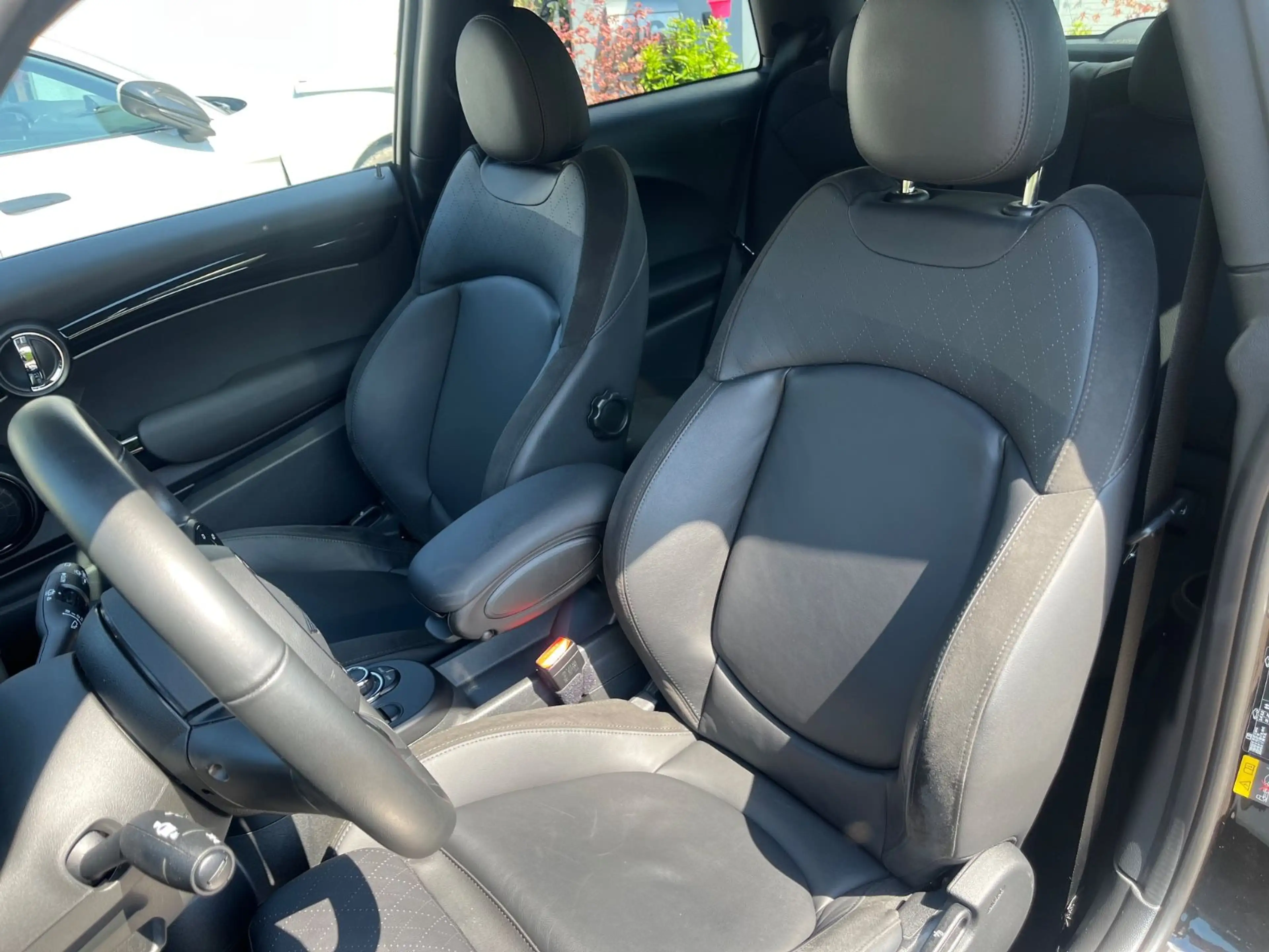 MINI Cooper SE Leder Pano HUD Navi LED KAM H/K 17'' — photo 13