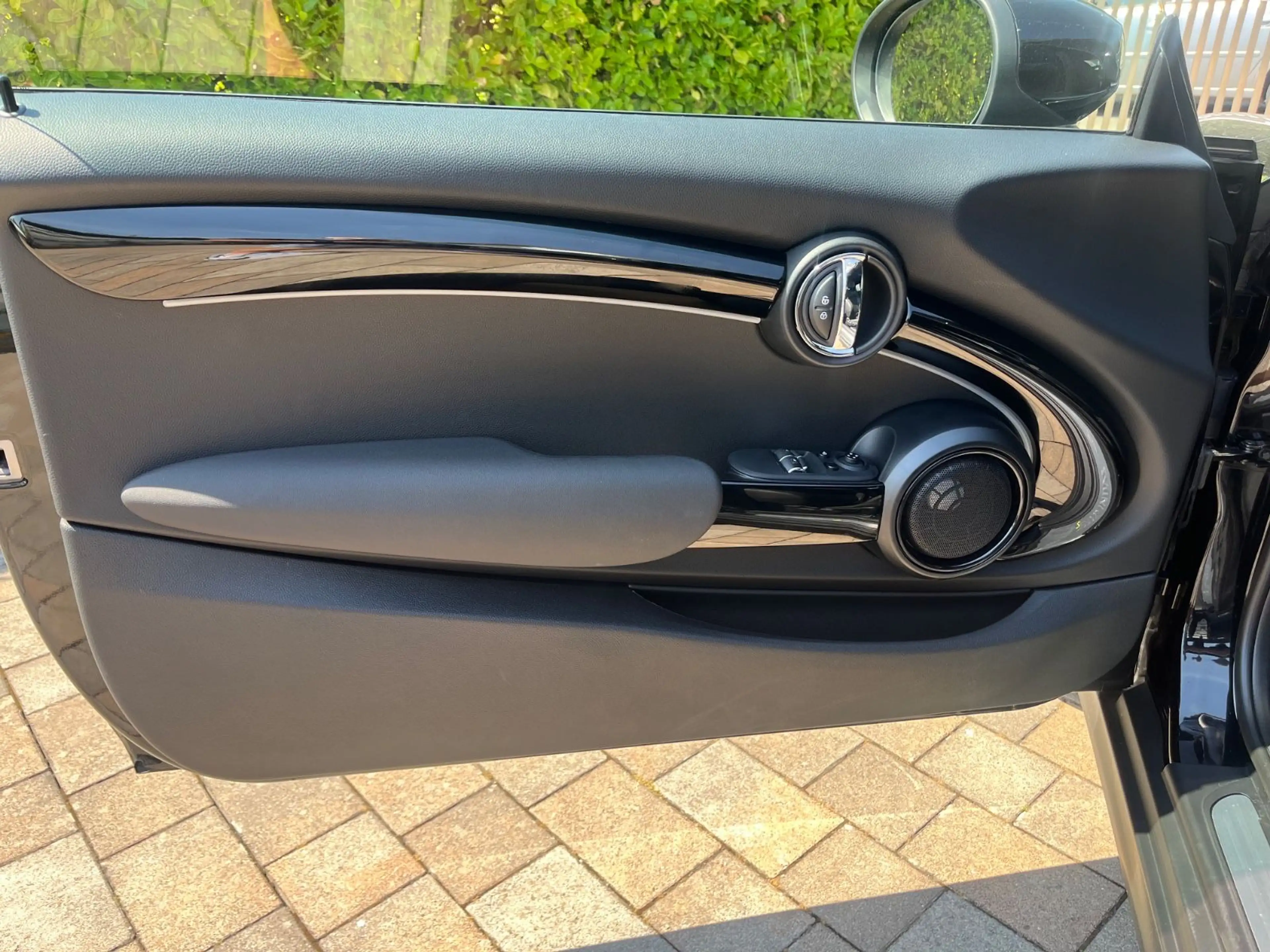 MINI Cooper SE Leder Pano HUD Navi LED KAM H/K 17'' — photo 15