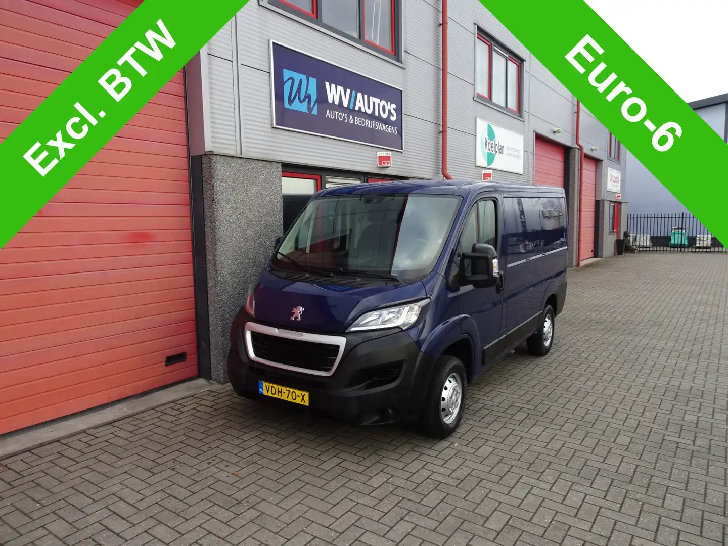 Peugeot Boxer 330 2.2 BlueHDi 120 L1H1 Premium 3 zits airco Blauw - 1