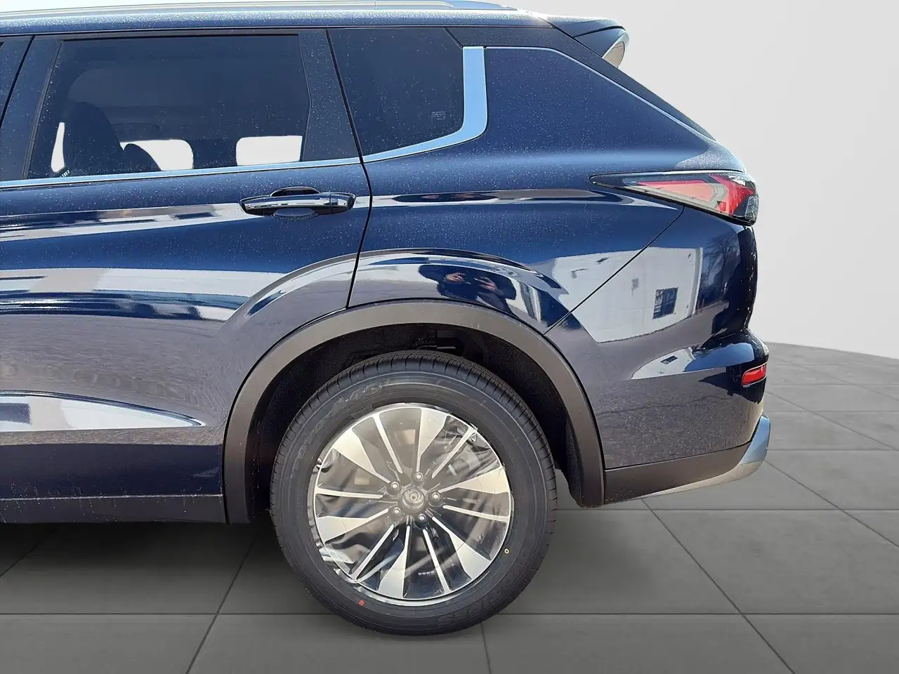 Mitsubishi Outlander снимка Mitsubishi Outlander
