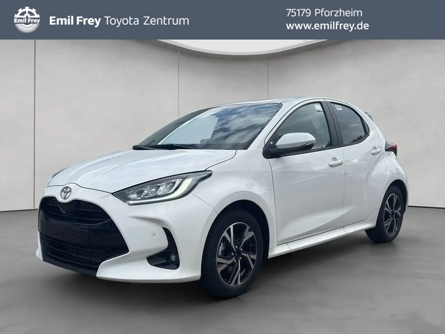 Toyota Yaris Hybrid 116 1.5 VVT-i Teamplayer Safety+Winte Wit - 1