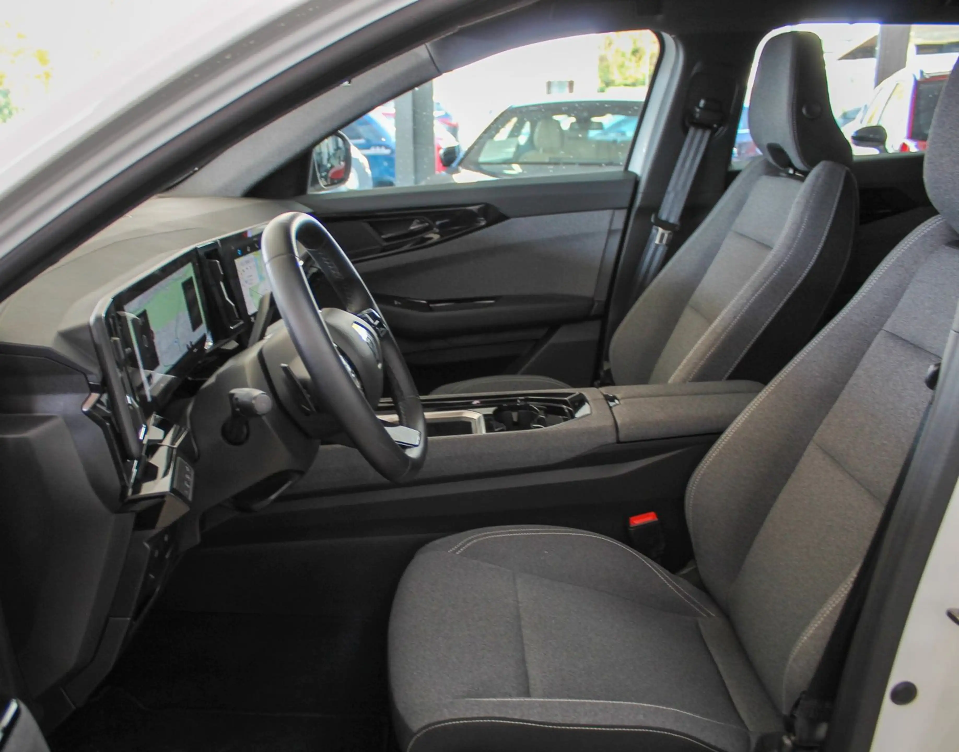 Renault Austral 1.3 TCe 160 Evolution Aut. Navi LED DAB — photo 9