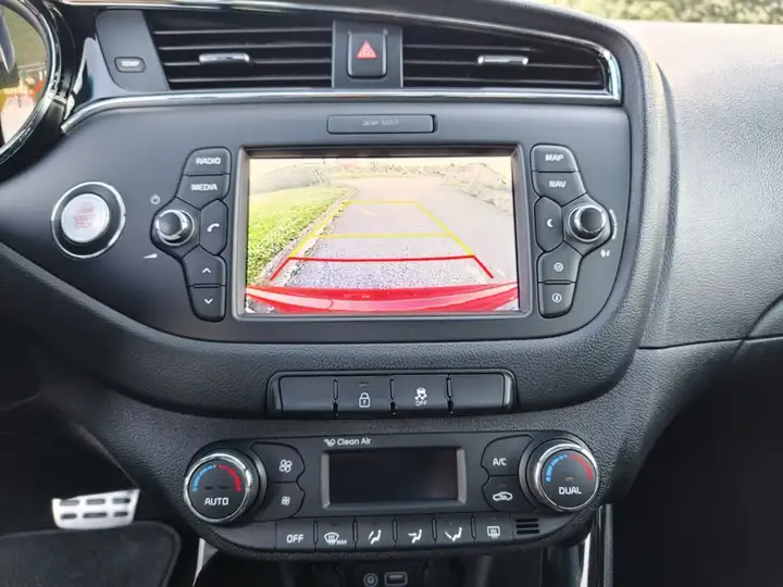 Kia cee'd 2016, foto 19