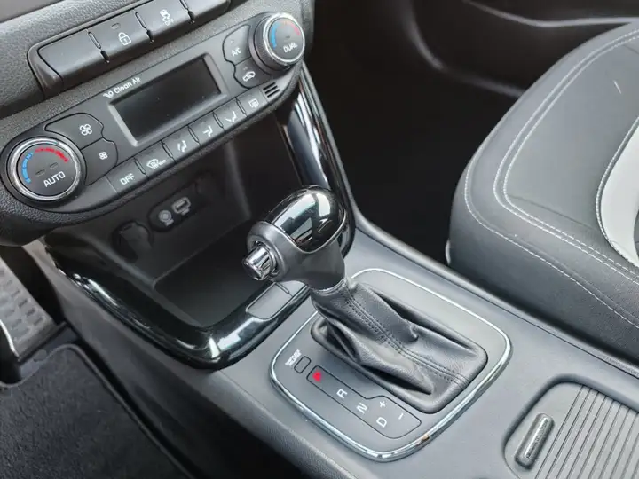 Kia cee'd 2016, foto 17