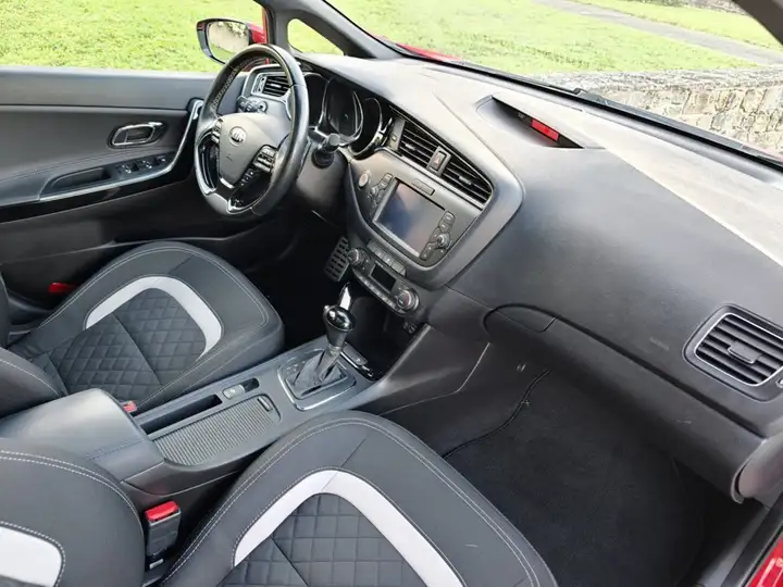 Kia cee'd 2016, foto 5
