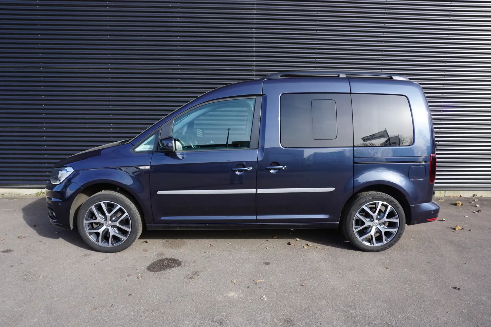 Volkswagen Caddy 1.4 TSI | 126 PK AUT | Climatronic | ACC | Camera Blauw - 2