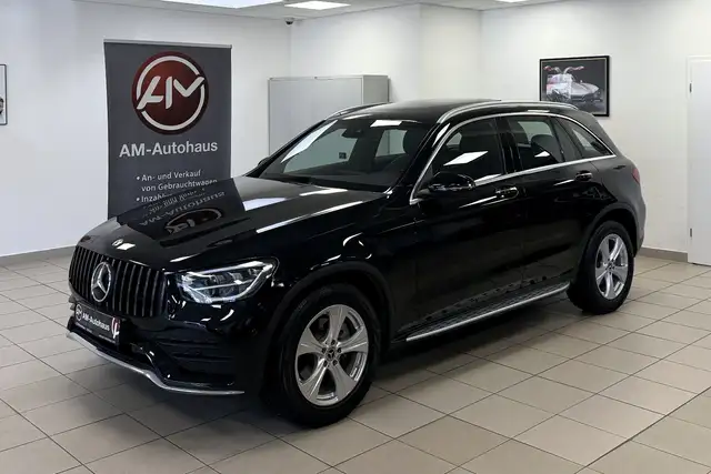 Mercedes-Benz GLC 220 d 4Matic *PanoSD*AHK*ACC*Kamera*LED