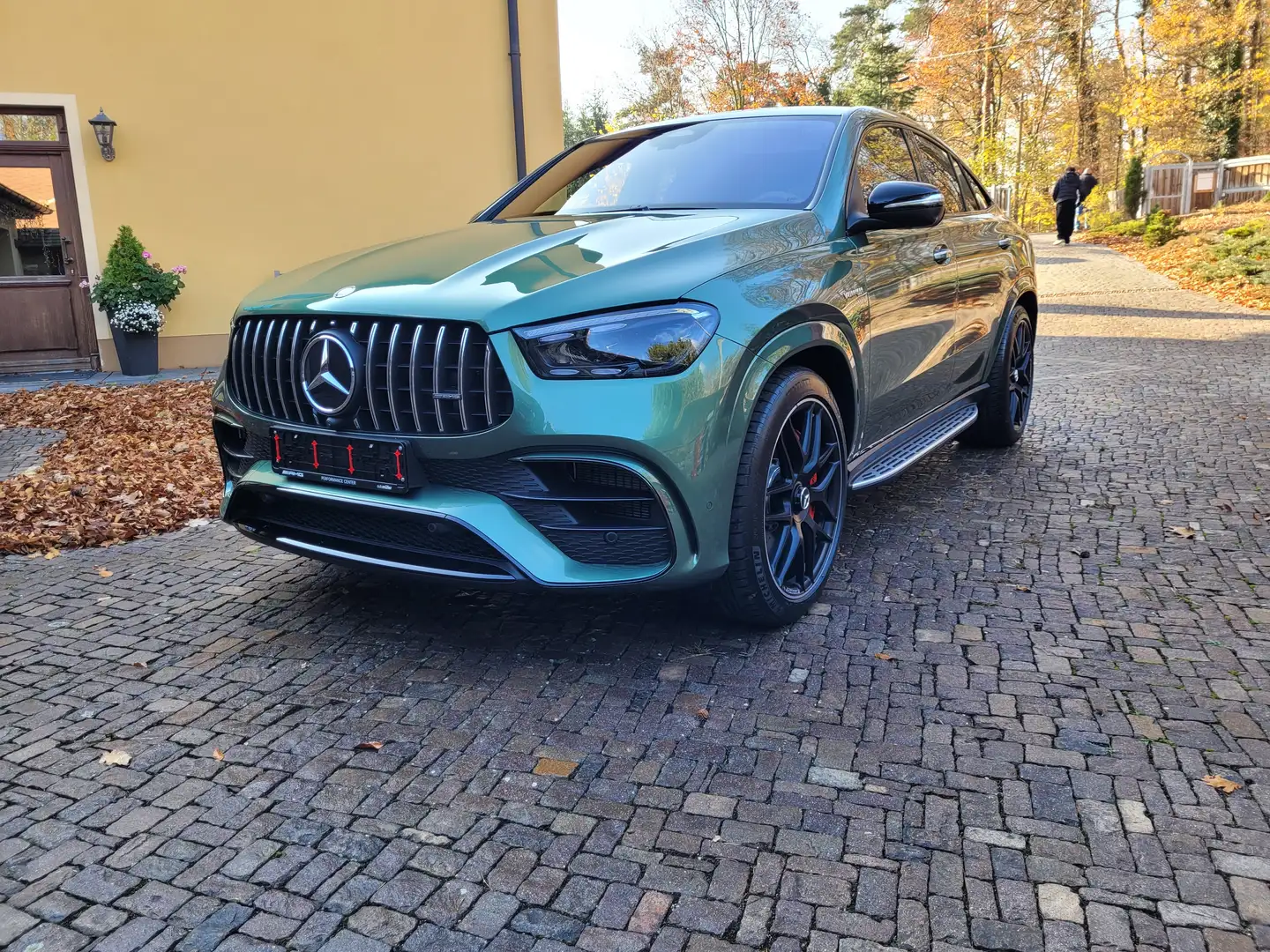 Mercedes-Benz GLE 63 AMG GLE 63 S AMG 4Matic+ Coupe Grün - 1