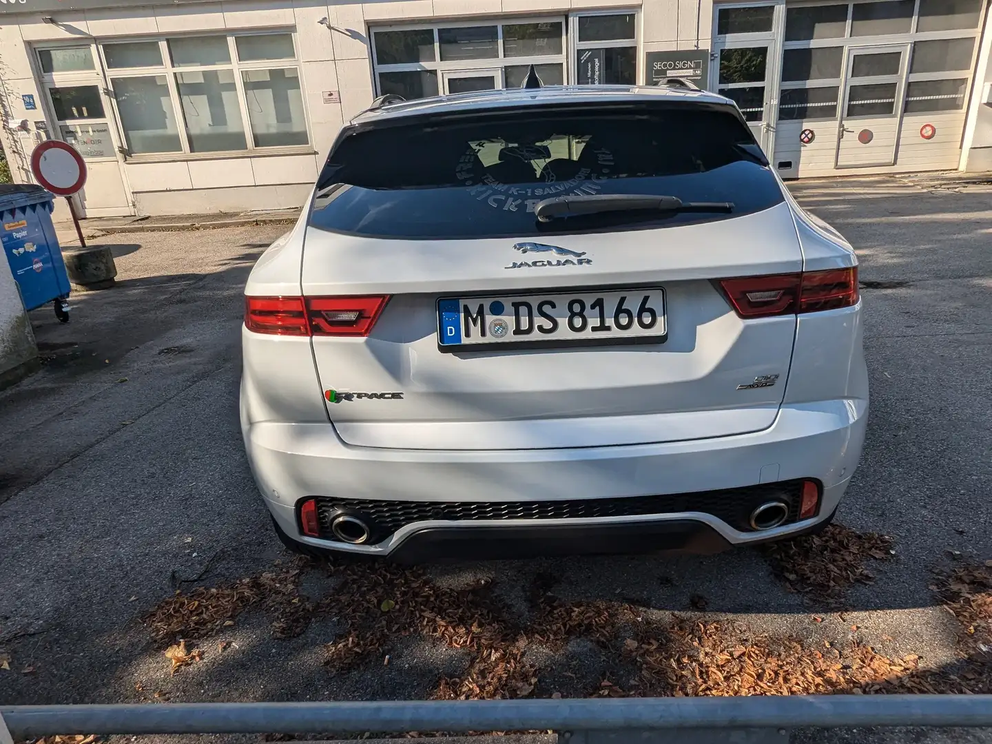 Jaguar E-Pace P200 AWD R-Dynamic Verde - 2