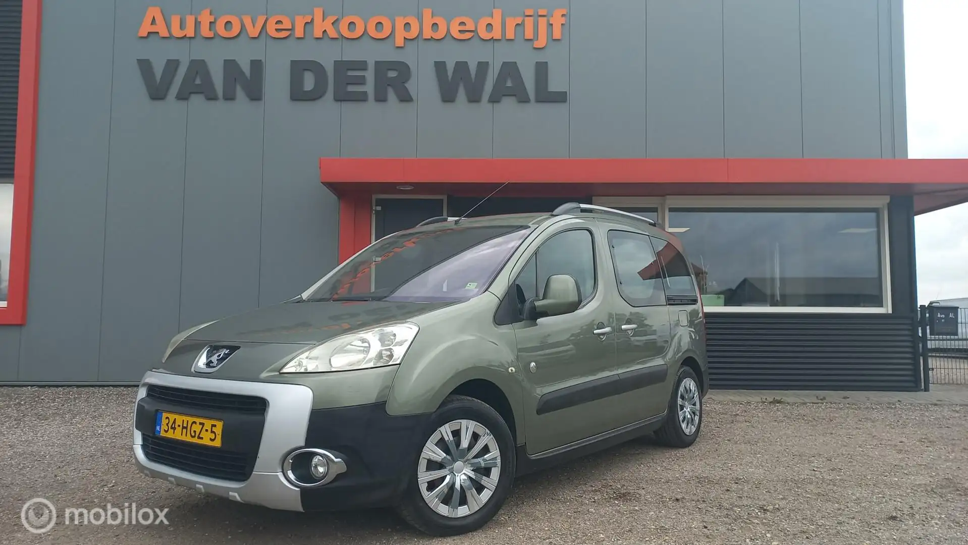 Peugeot Partner Tepee 1.6 HDiF XT Executive/5 persoons/CLIMATECONT Зелёный - 1