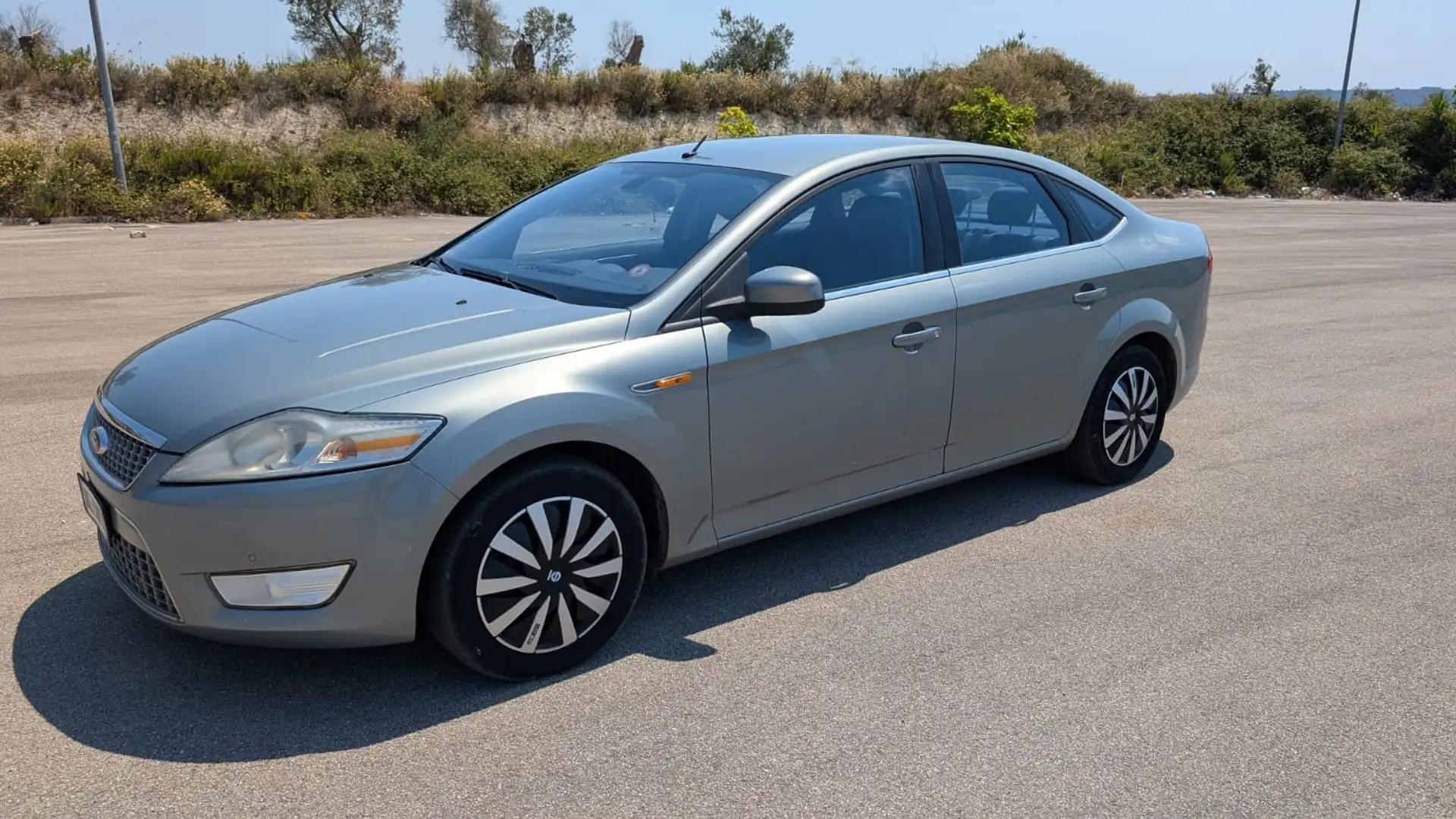 Ford Mondeo Mondeo III 2007 4p 2.0 tdci Titanium Pack Premium Argento - 2