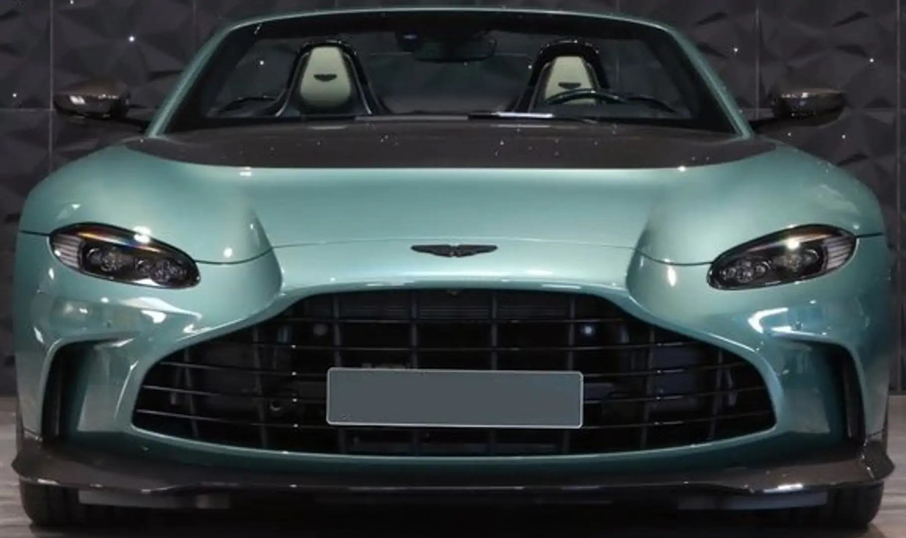 Aston Martin Vantage Roadster Green - 1