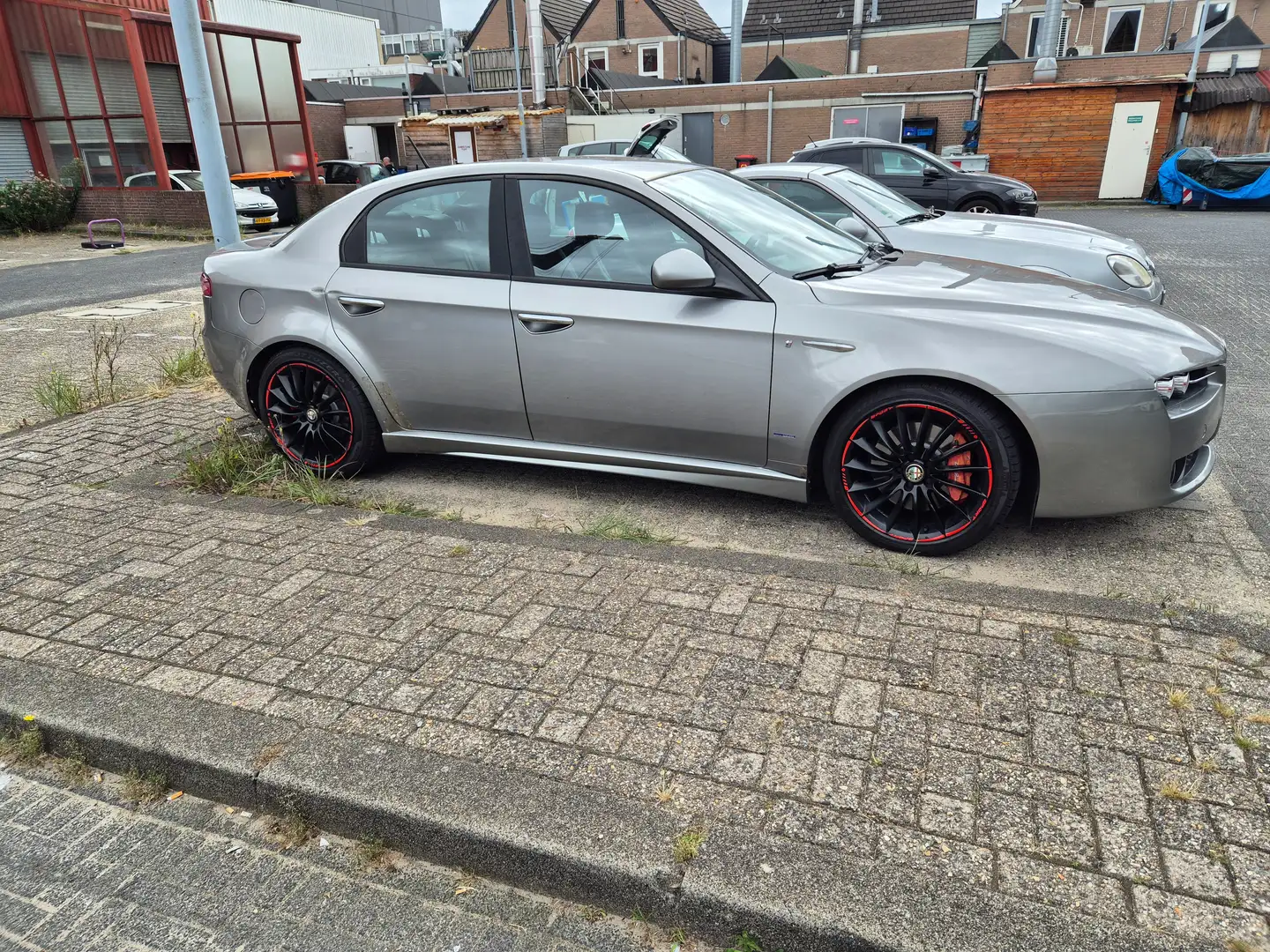Alfa Romeo 159 159 1.7 T Distinctive Grijs - 2