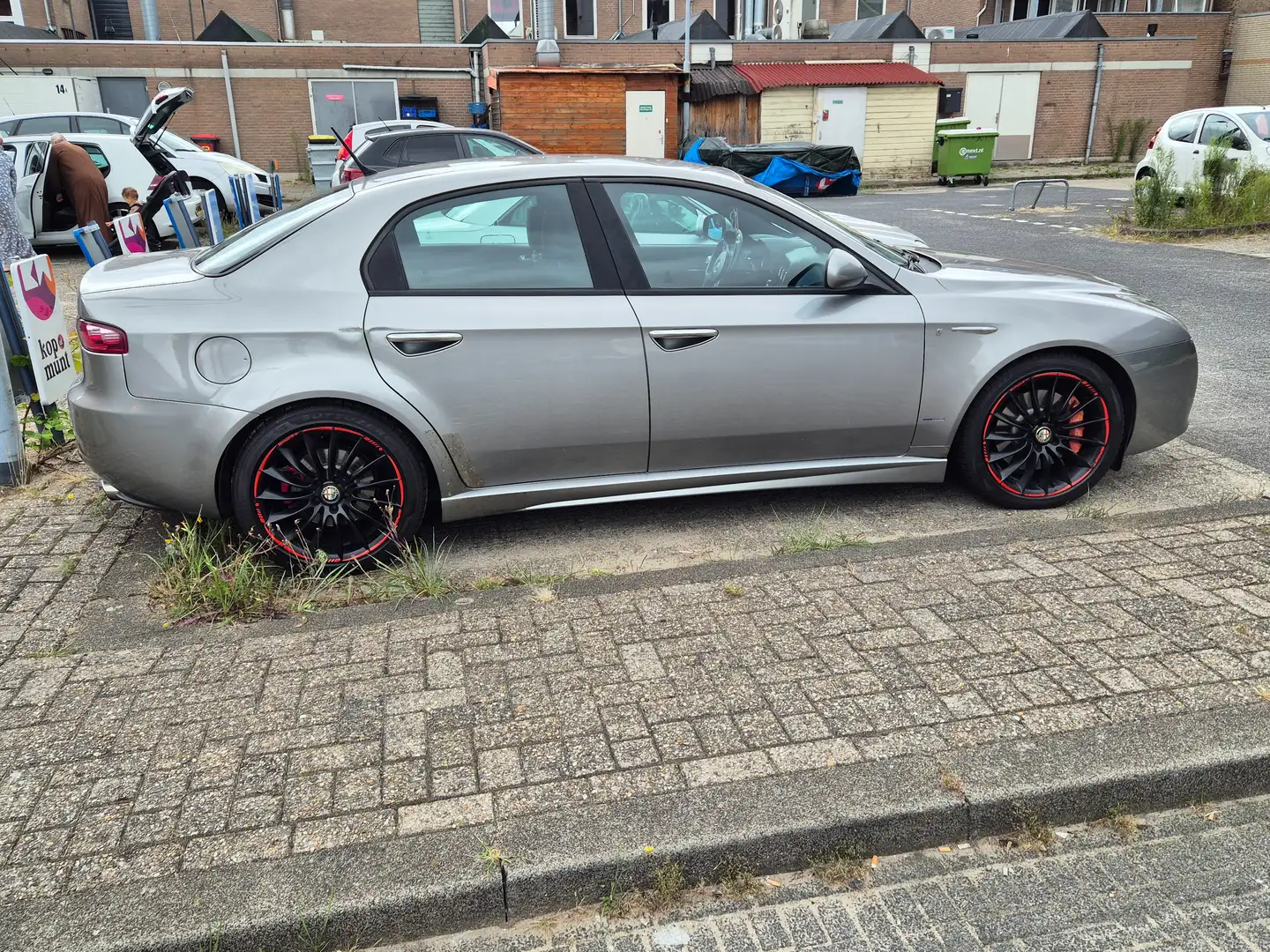 Alfa Romeo 159 159 1.7 T Distinctive Grijs - 1